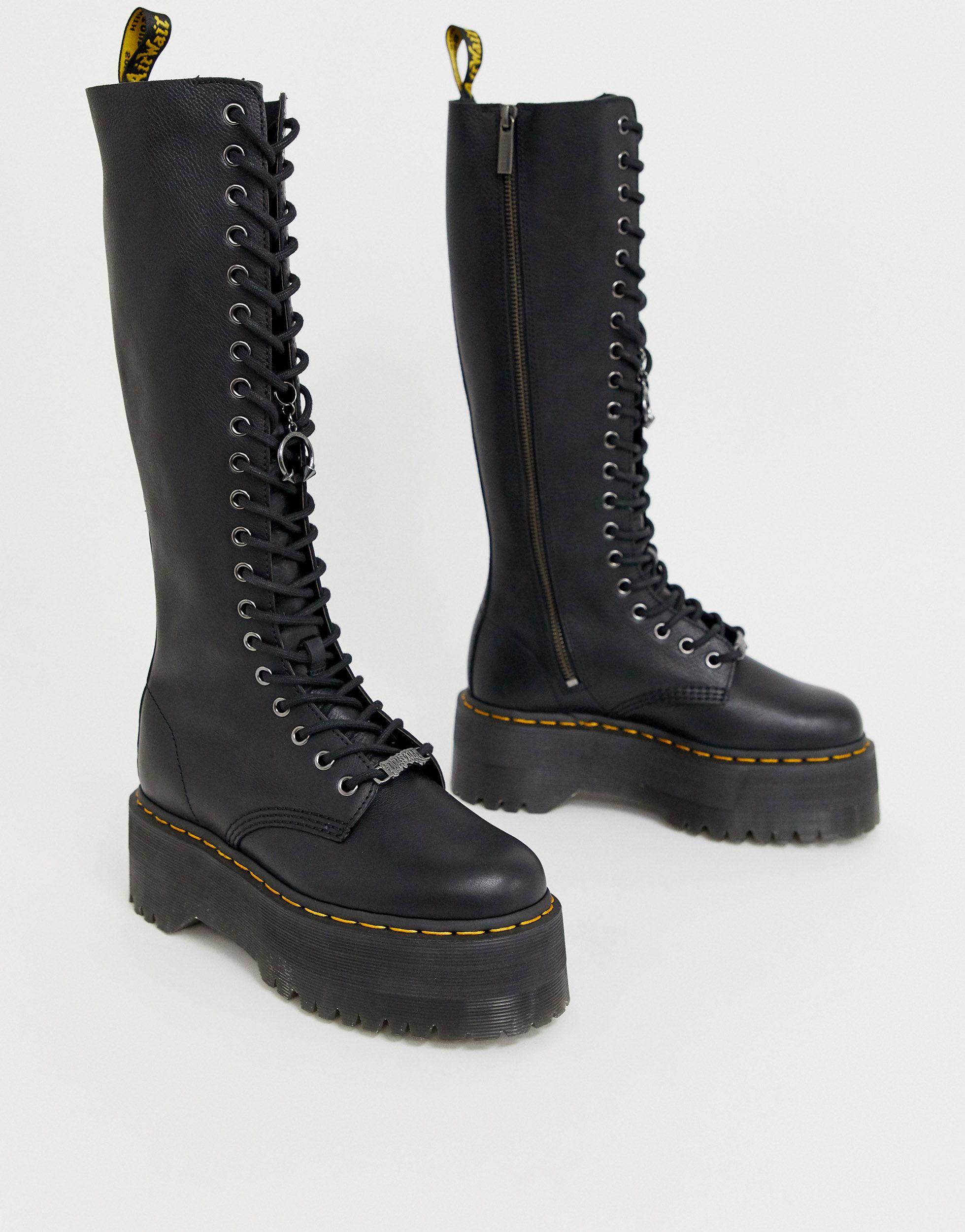 Dr. Martens X Dolls Kill 1b60 Max Quad Flatform Knee Boots in Black | Lyst  Australia