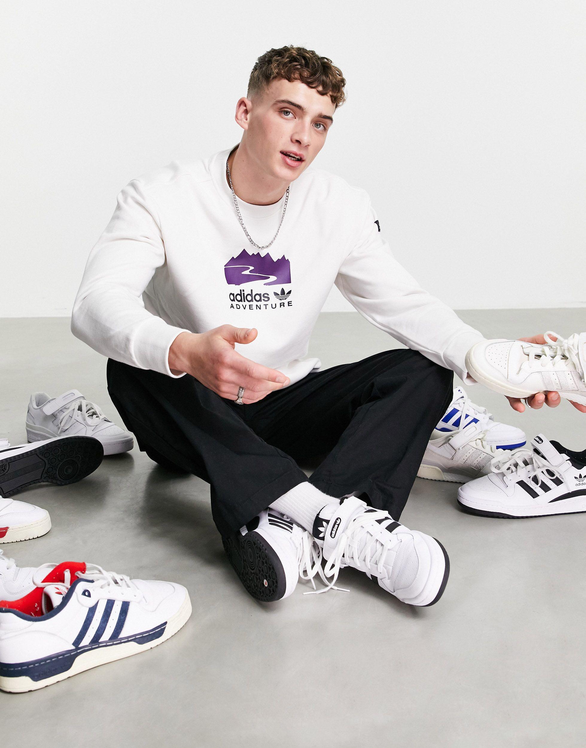 Sudadera blanca con estampado central adventure adidas Originals de hombre  de color Blanco | Lyst