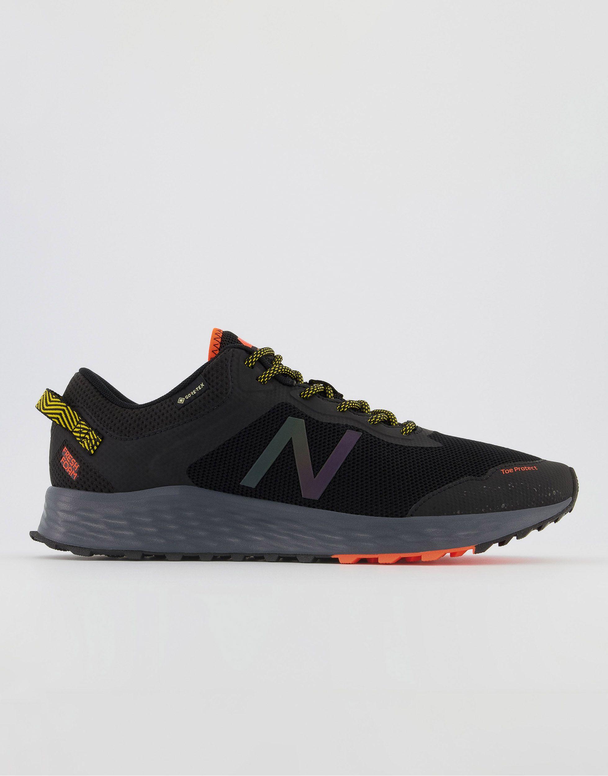New Balance Arishi Goretex Sneakers in Black for Men Lyst Canada