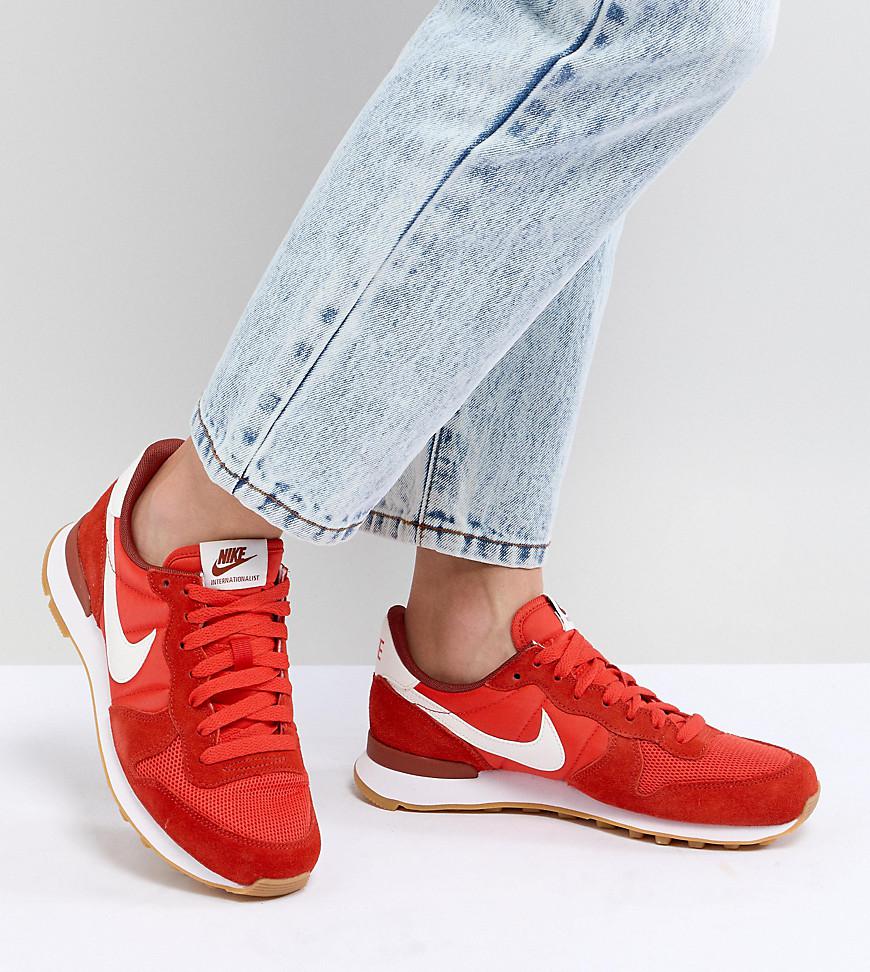 Nike Internationalist Trainers In Red | Lyst