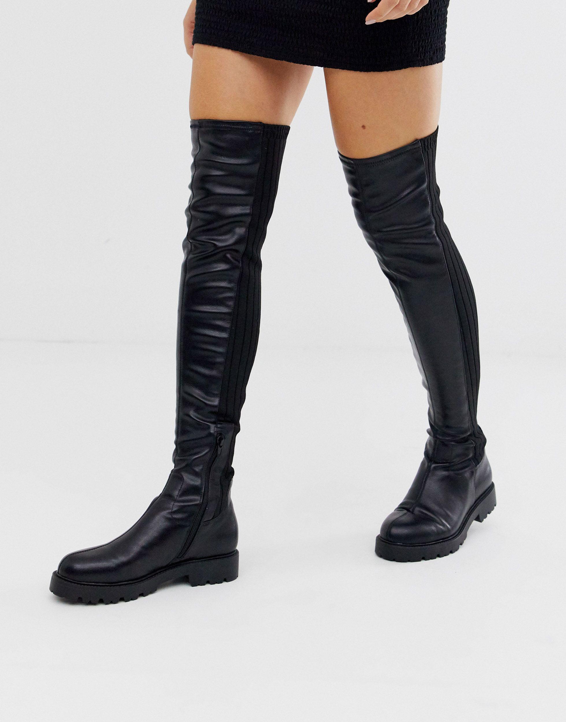 ASOS Kick Start - Platte Dijhoge Laarzen Van Gemengd Breisel in het Zwart -  Lyst