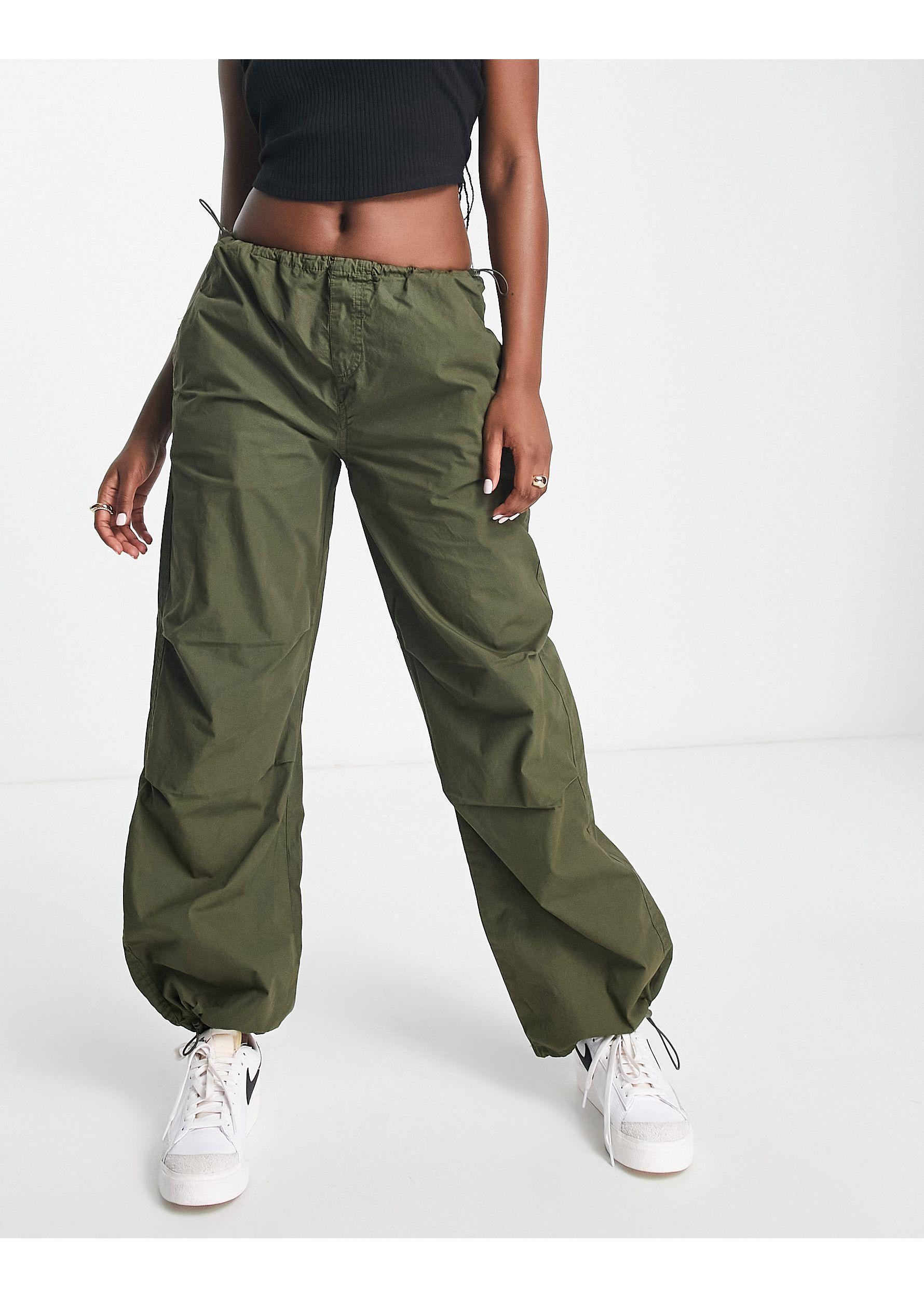 Stradivarius Str Oversized Parachute Pant in Green | Lyst