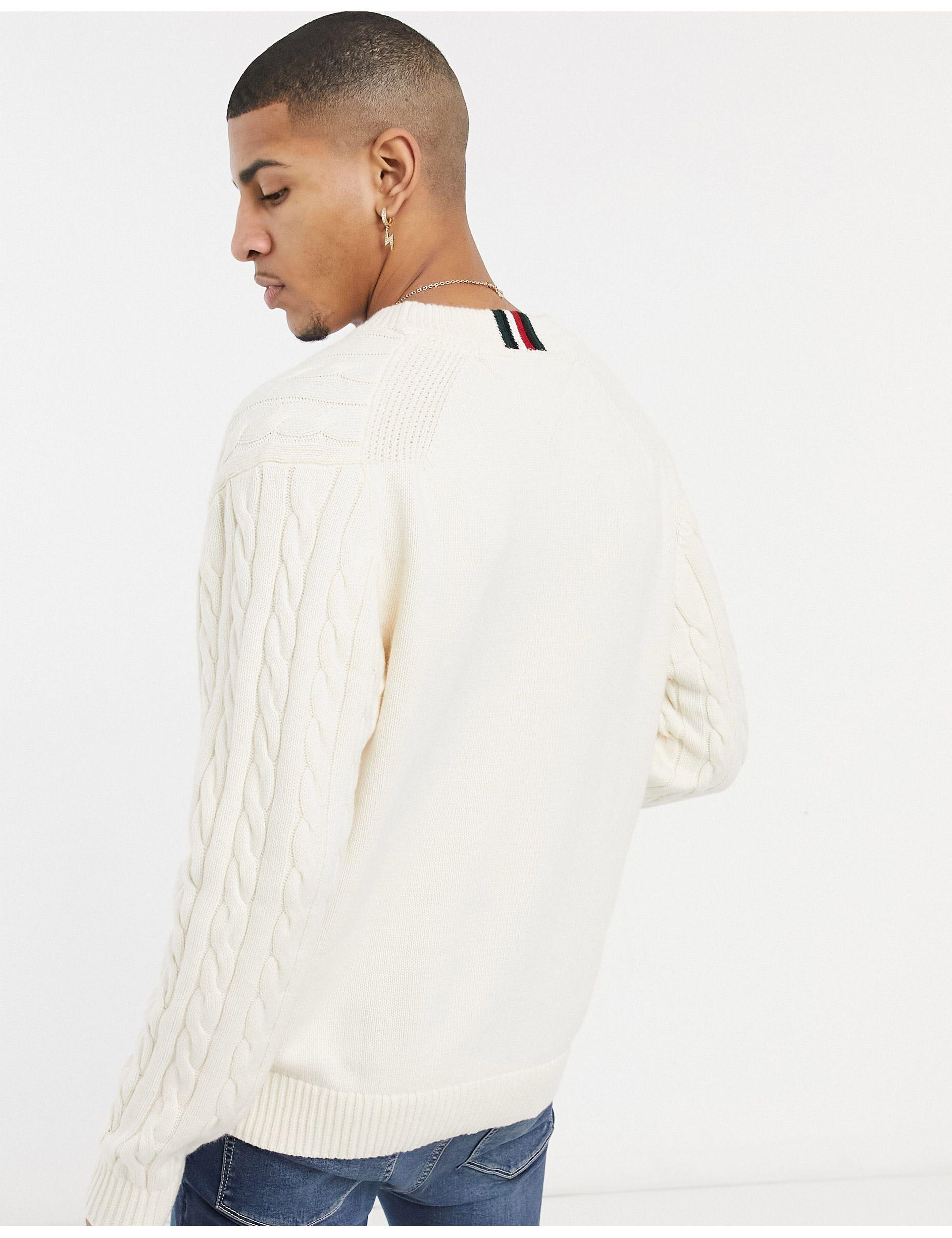 Tommy Hilfiger Chest Logo Cable Knit Jumper in Natural for Men | Lyst