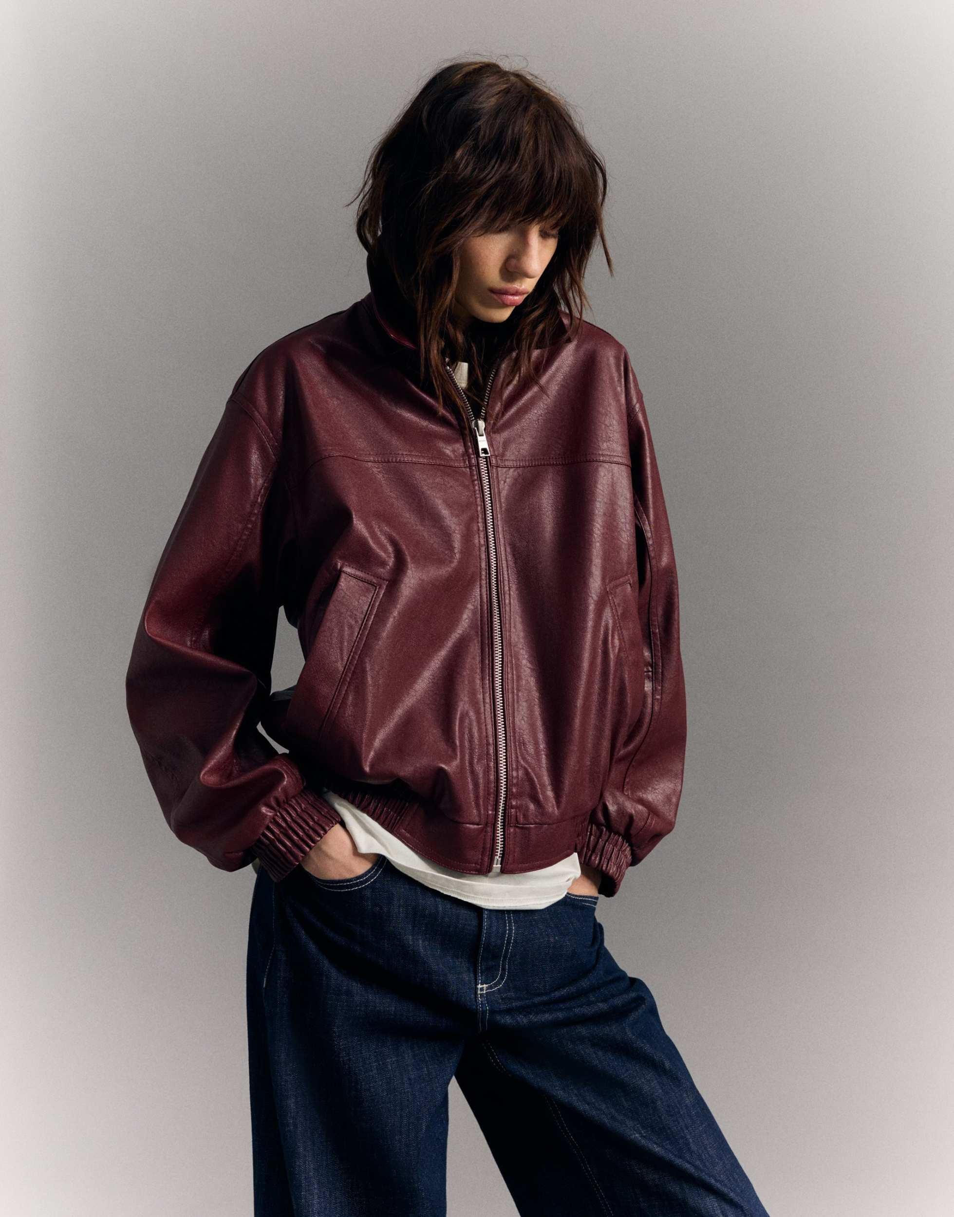 Kunstlederjacke Bershka Lederjacke Mit GÃ¼rtel Lederjacke Mit Fell