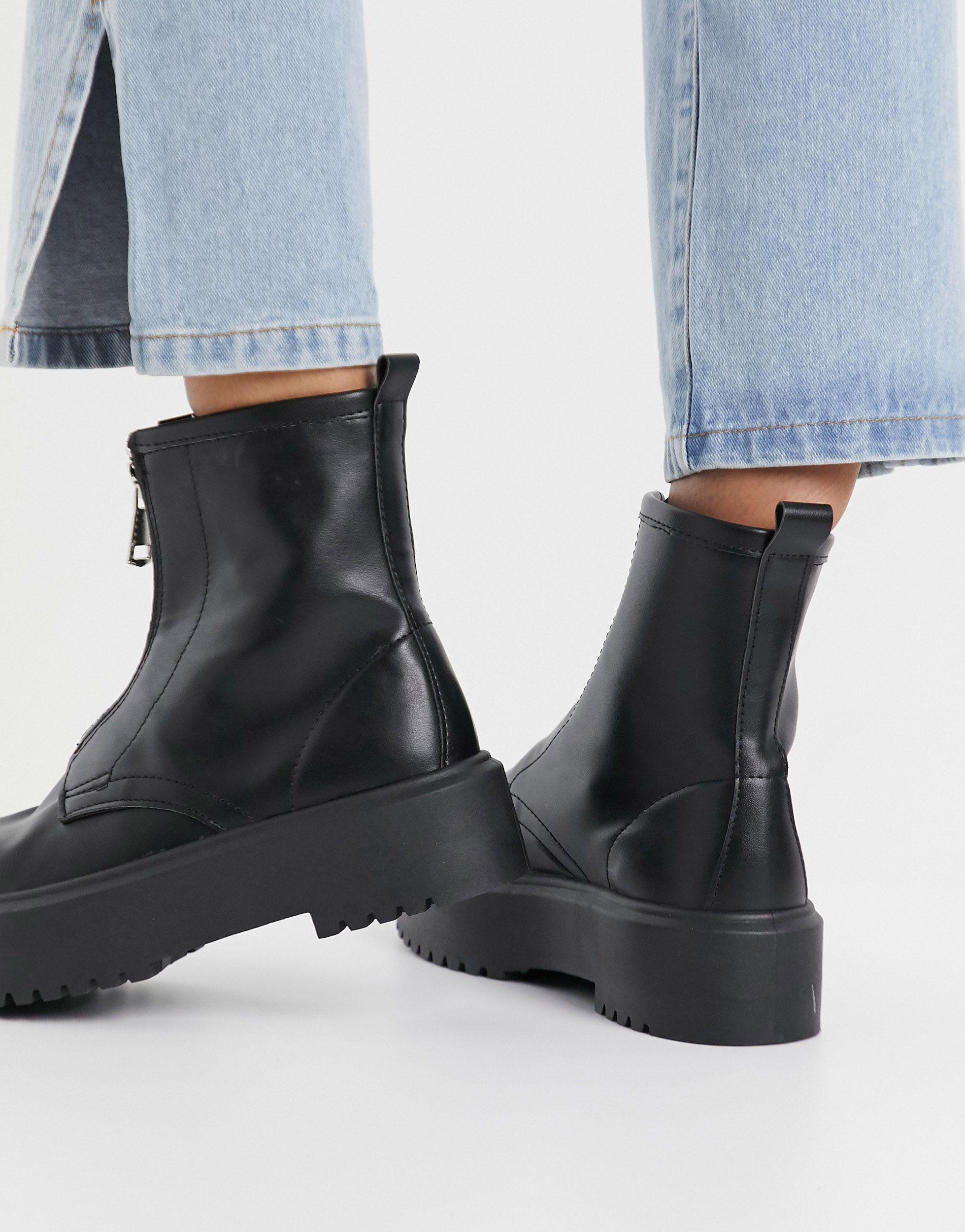 TOPSHOP Zip Front Chunky Boots in Black | Lyst