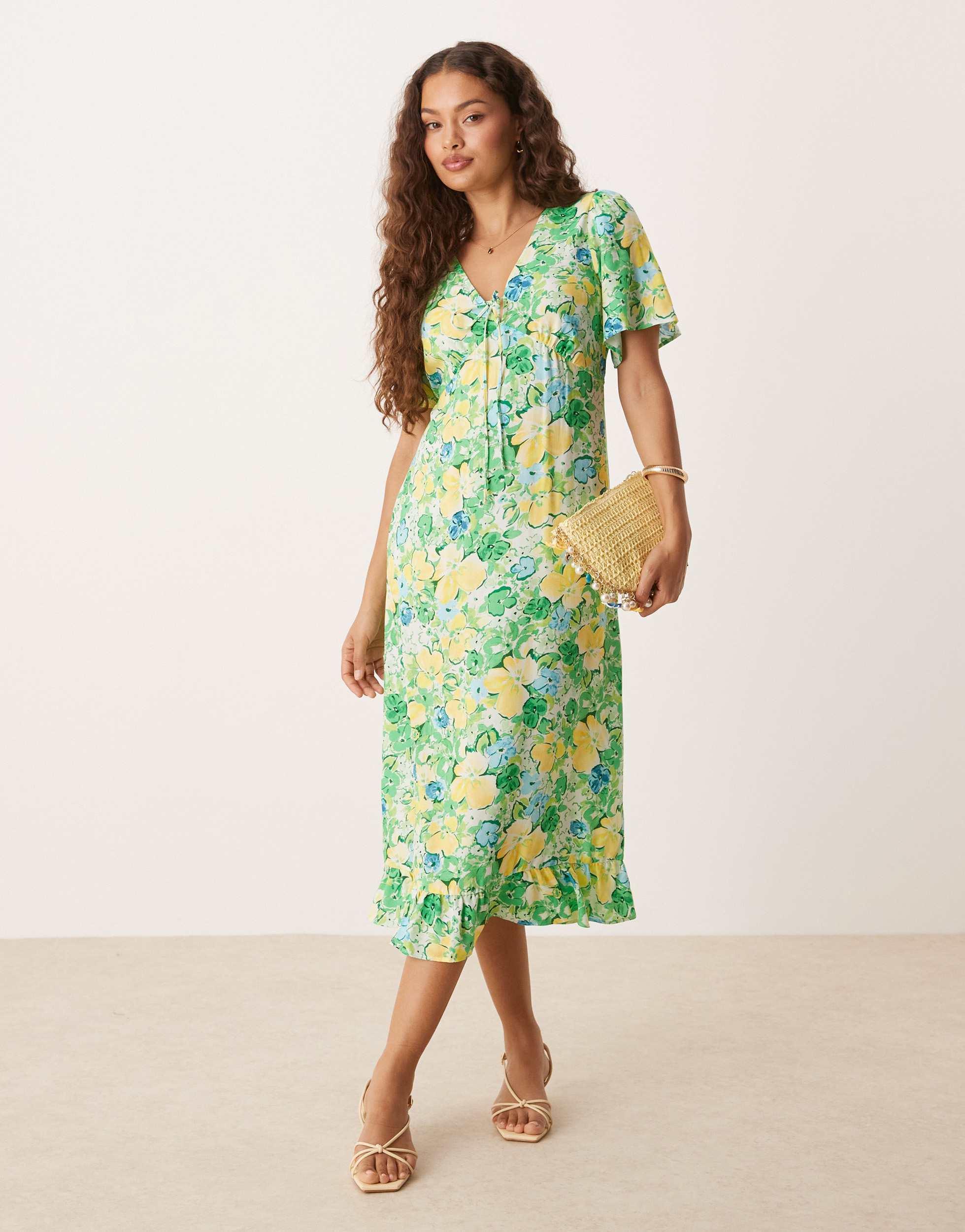 Nobody's Child Petite Nobody's Child Plus Dahlia Midi Tea Dress in Green |  Lyst