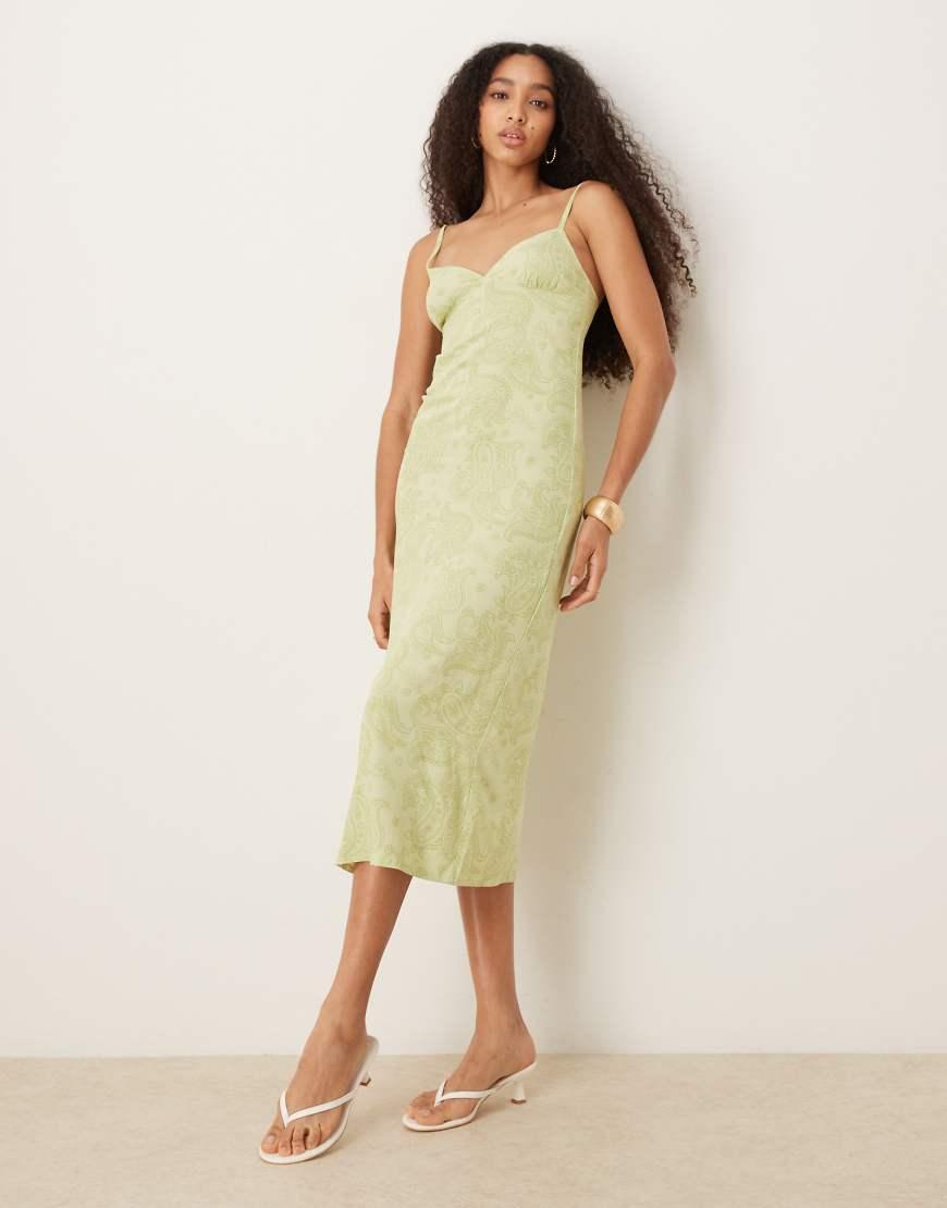 Motel Sastra Paisley Print Cami Midi Dress in Green | Lyst UK