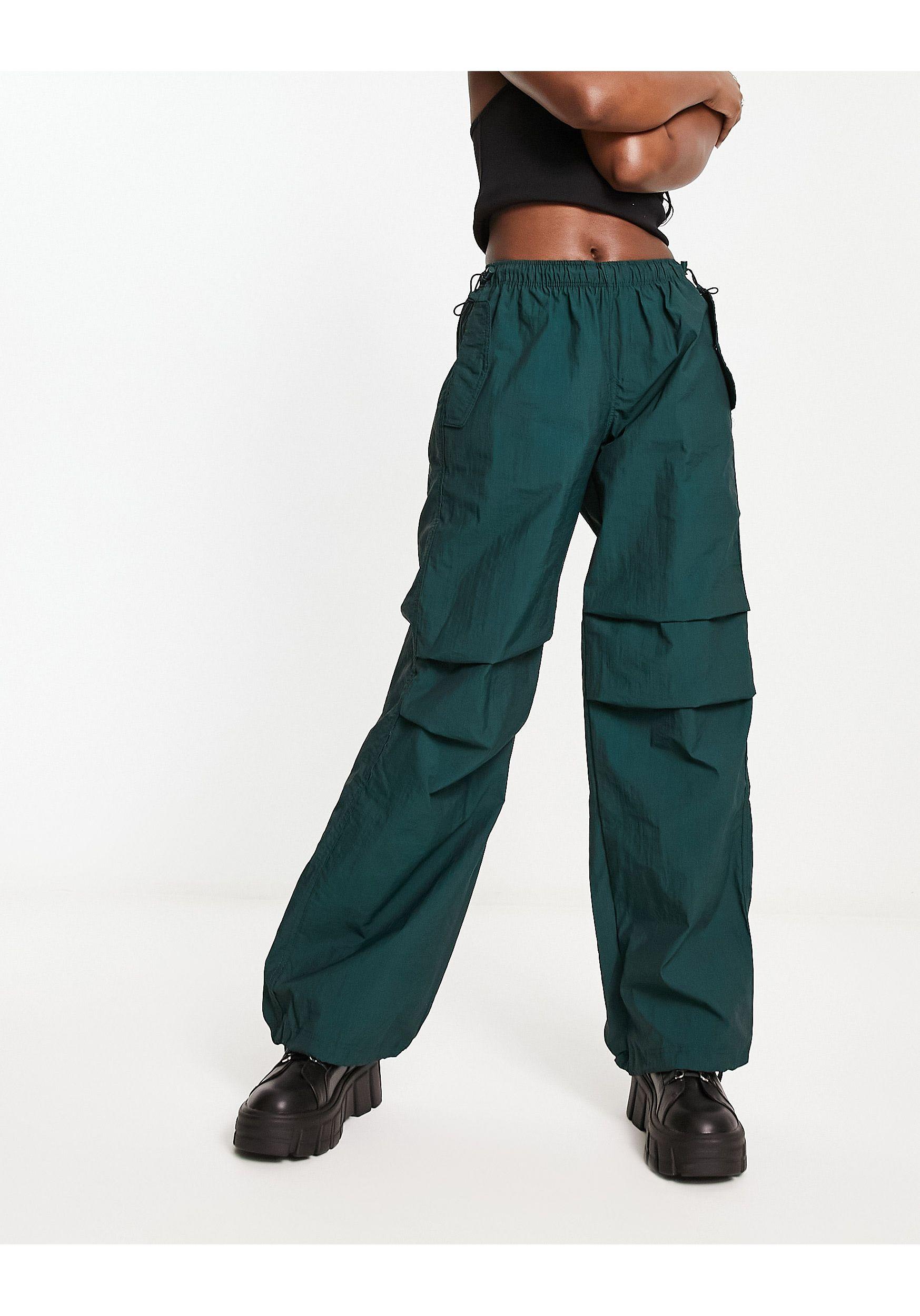Bershka Nylon Parachute Pants in Green | Lyst Canada