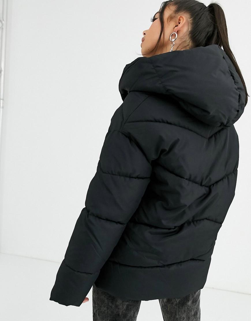 Bershka Synthetic Longline Puffer Coat With Hood in Black - Lyst