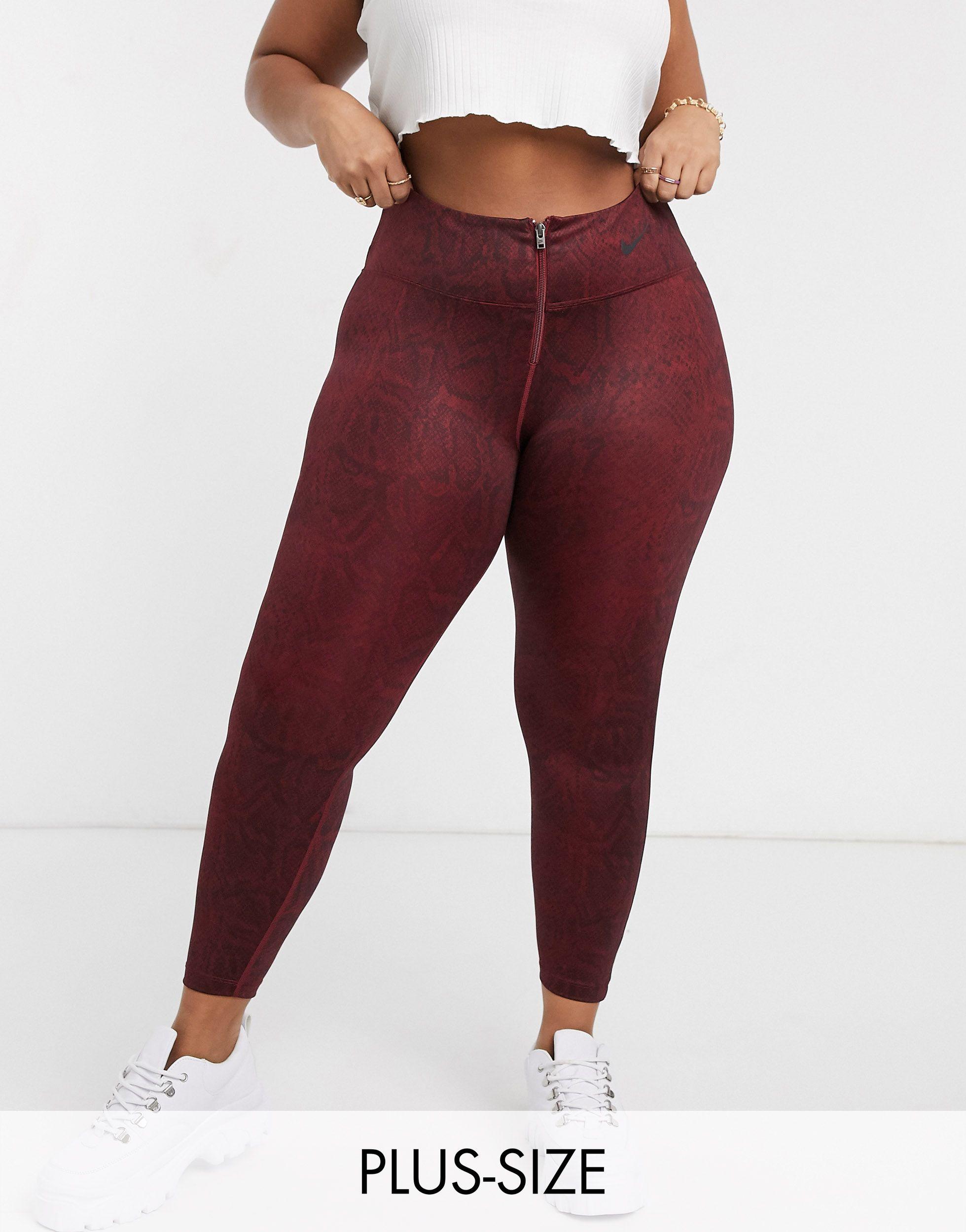 Plus - Leggings vita alta pitonati bordeauxNike in Materiale sintetico di  colore Rosso | Lyst