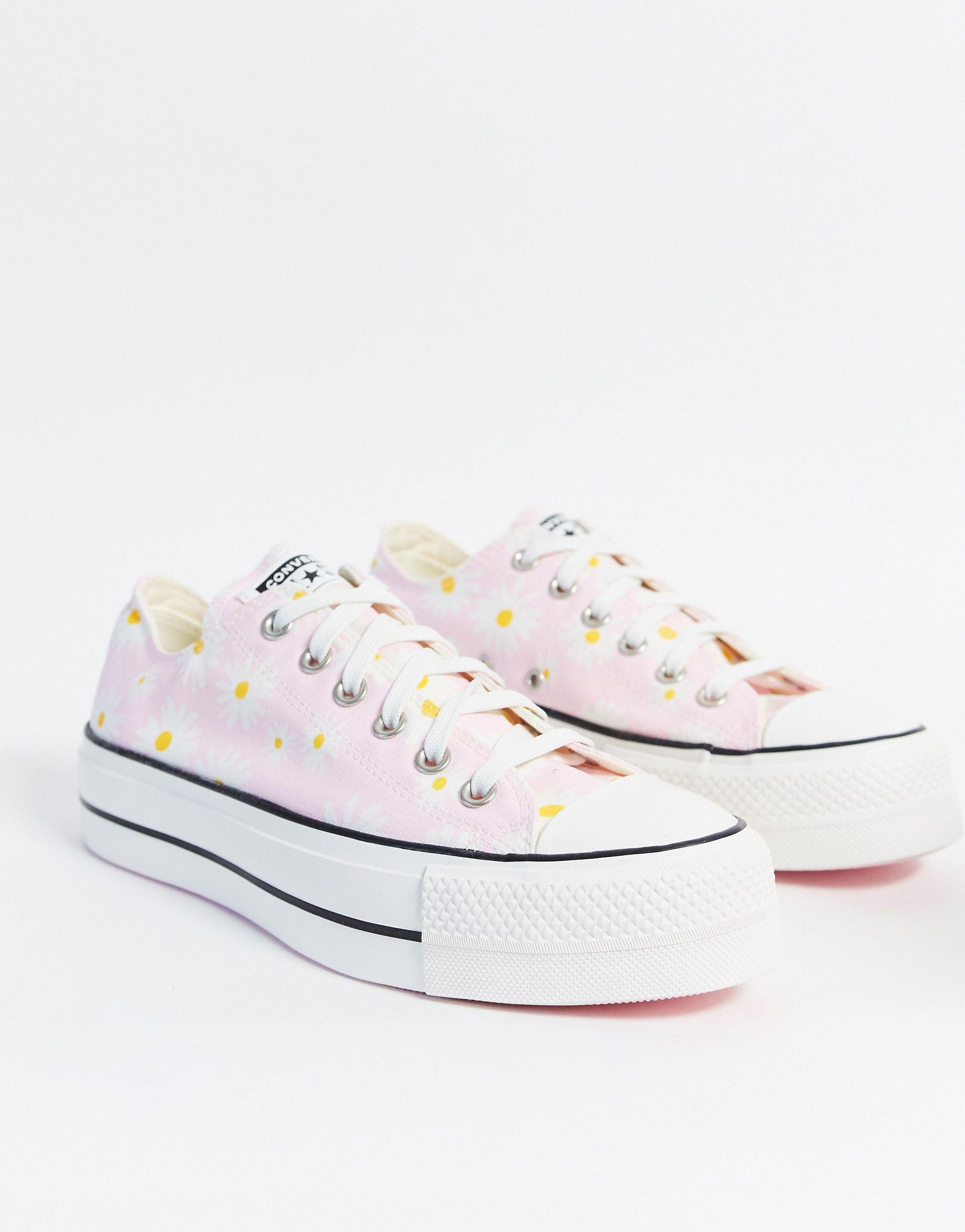 Converse – Chuck Taylor Lift Ox – Sneaker mit Plateausohle und  Gänseblümchenmuster in Pink | Lyst DE