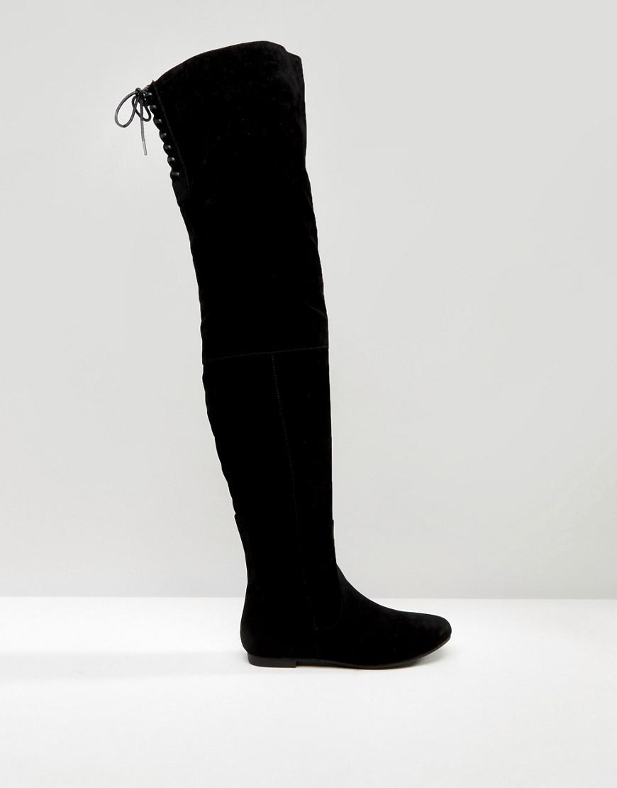 boots with laces on back