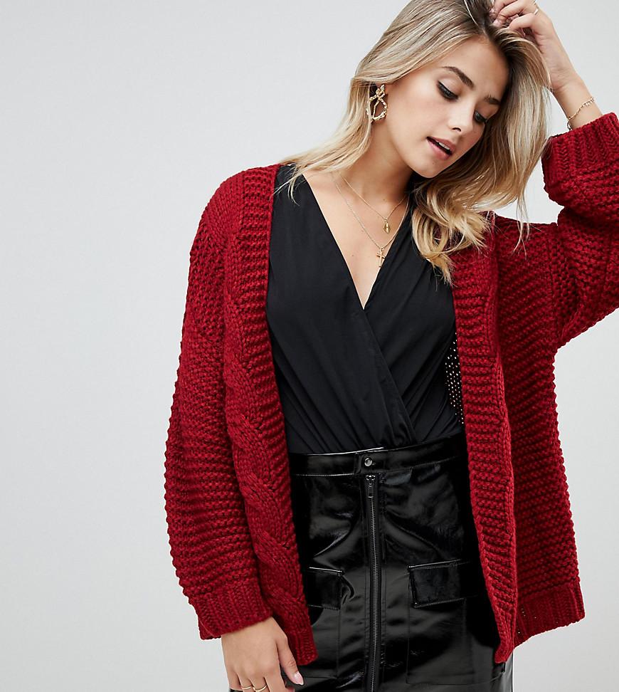 bordeauxfarbene strickjacke