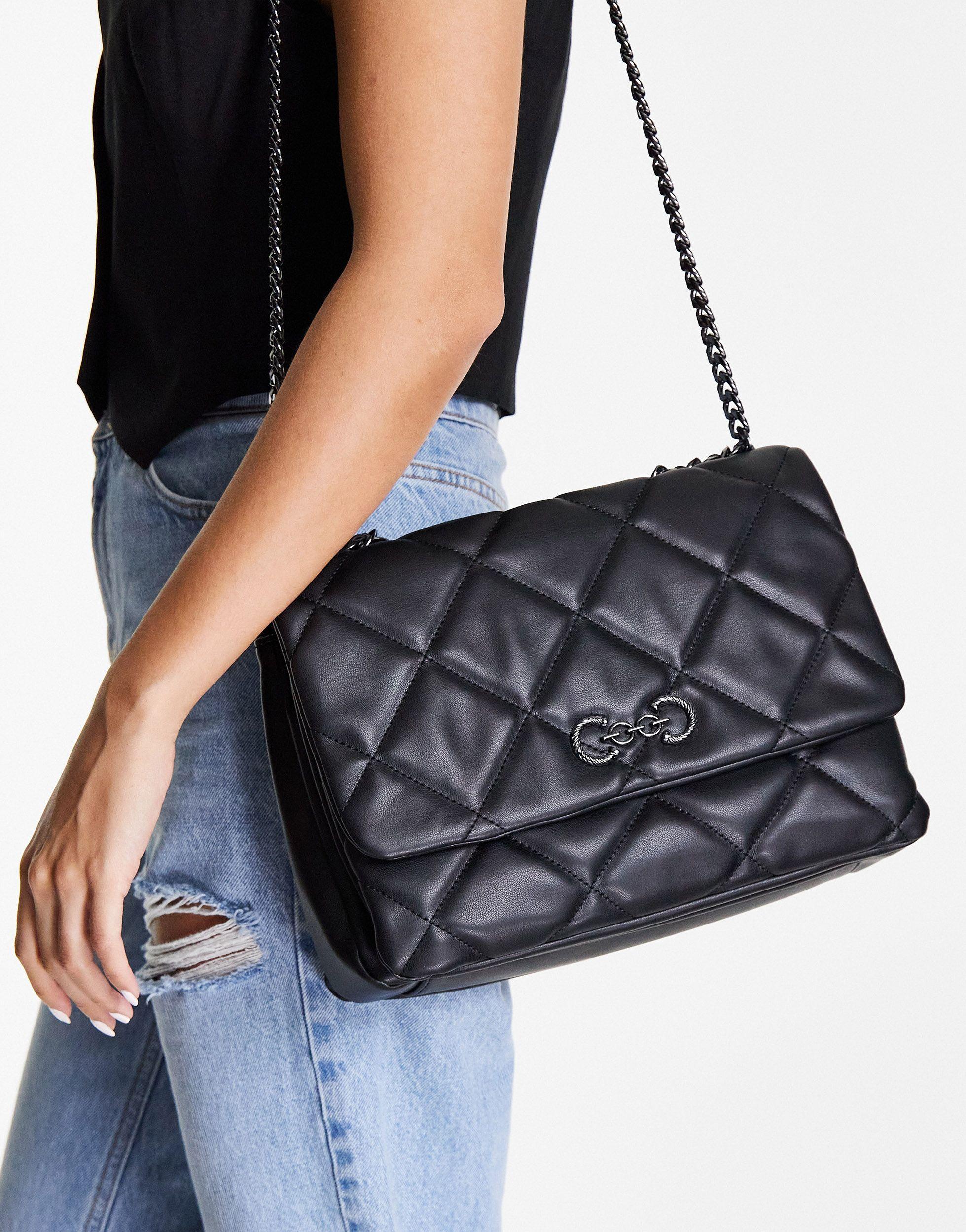 TOPSHOP Quilted Shoulder Bag With Trophy Piece in Black | Lyst