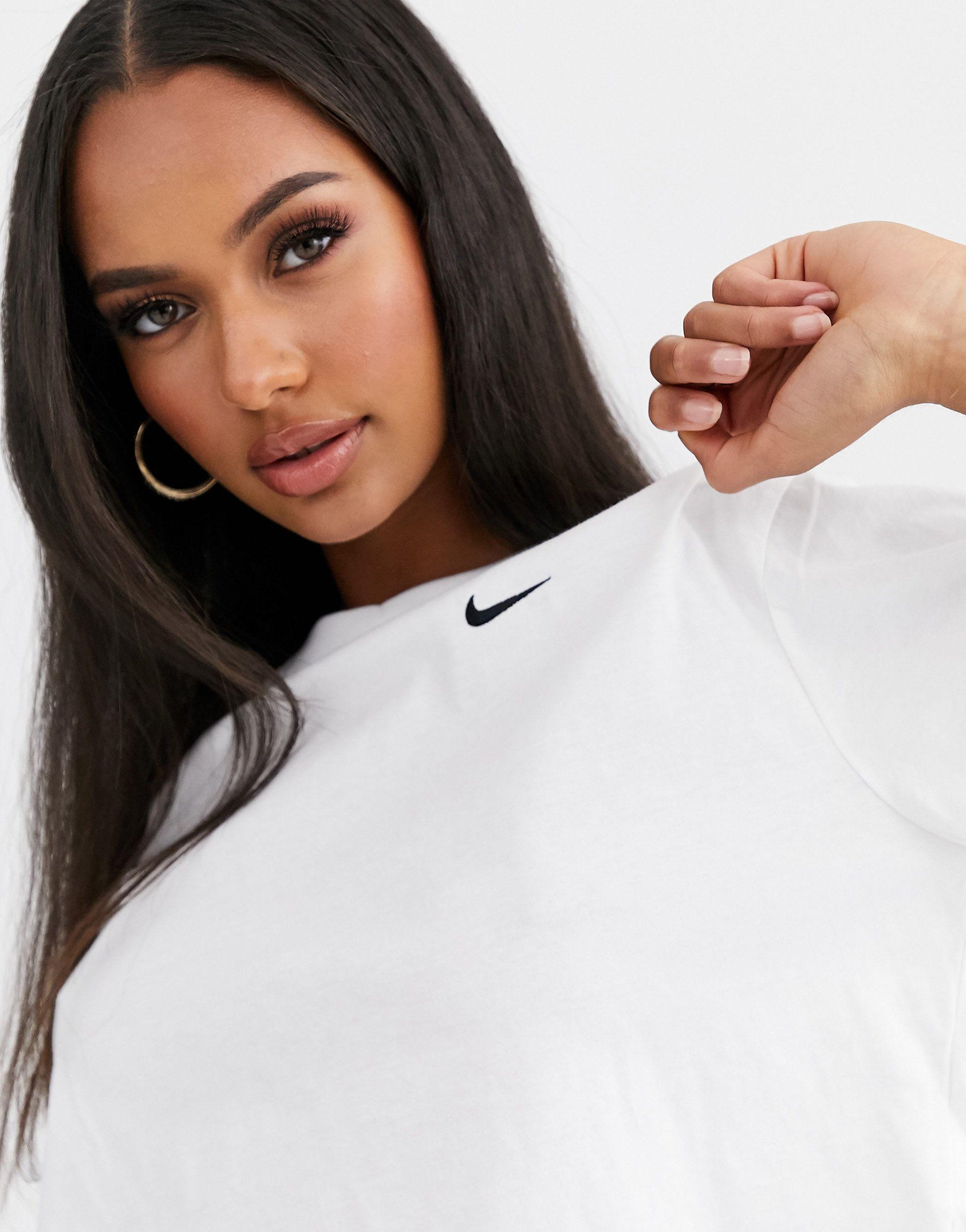 Nike Cotton Mini Swoosh Crop T-shirt in White | Lyst