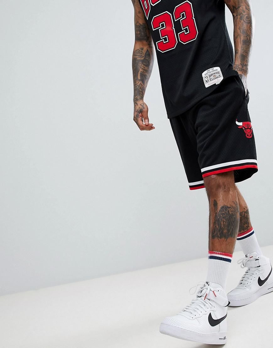 mitchell & ness men's chicago bulls swingman shorts