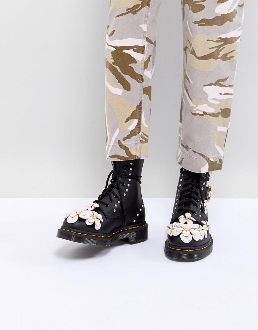 Dr. Martens Leather 3d Flower Lace Up Boots in Black - Lyst