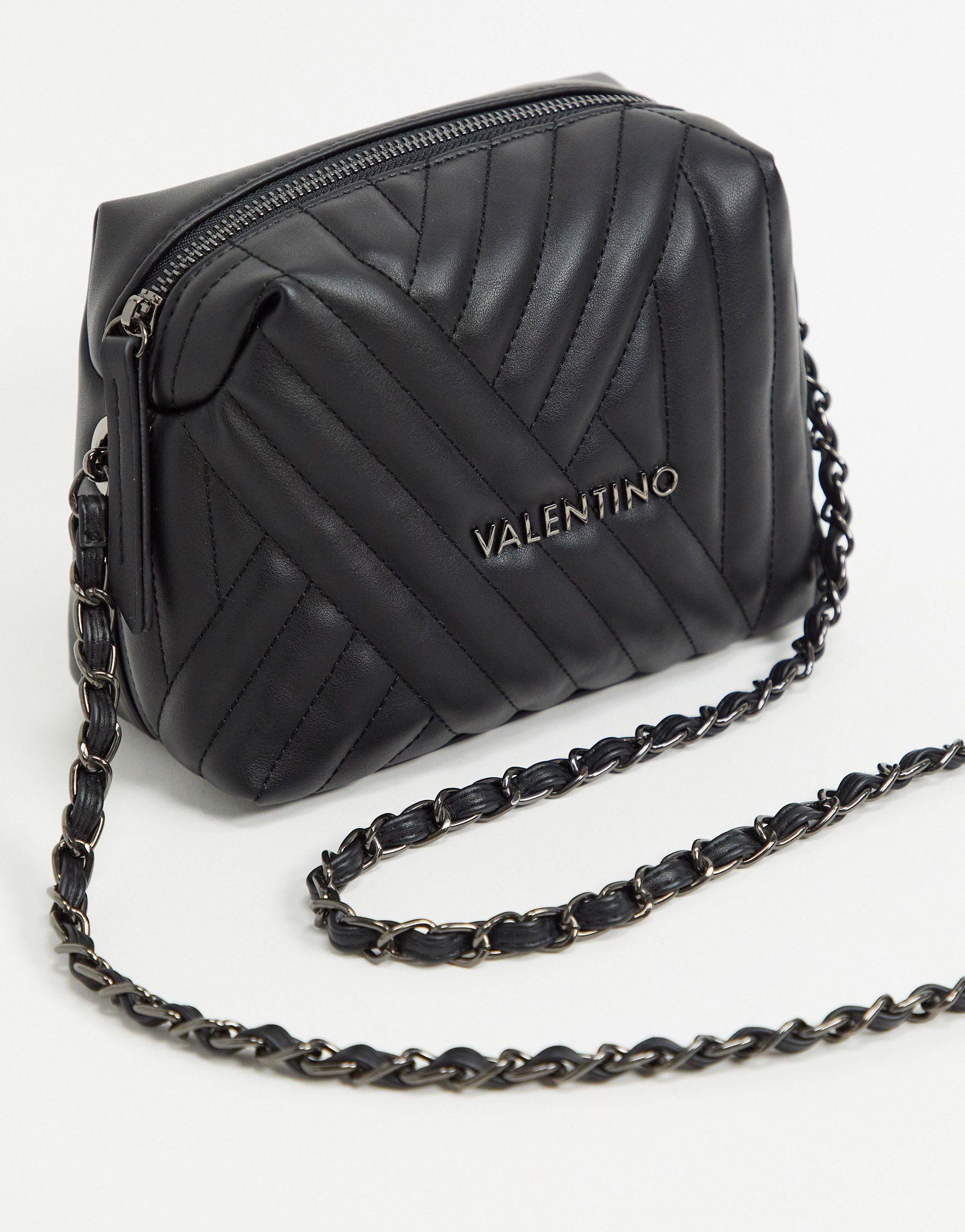 Bandolera acolchada negra con diseño cruzado y correa Valentino By Mario  Valentino de color Negro | Lyst