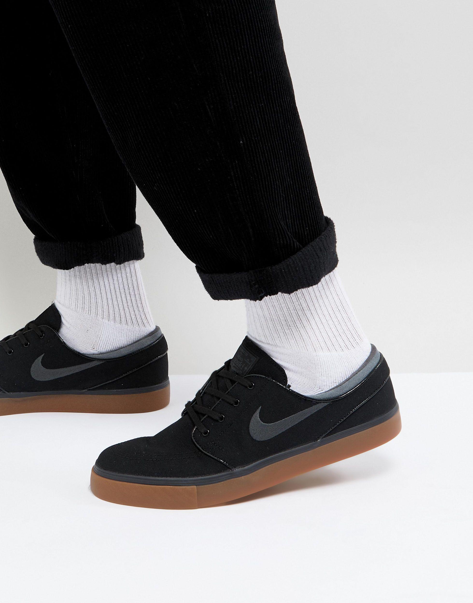 Nike Stefan Janoski Canvas Trainers With Gum Sole in Black for Men - Lyst