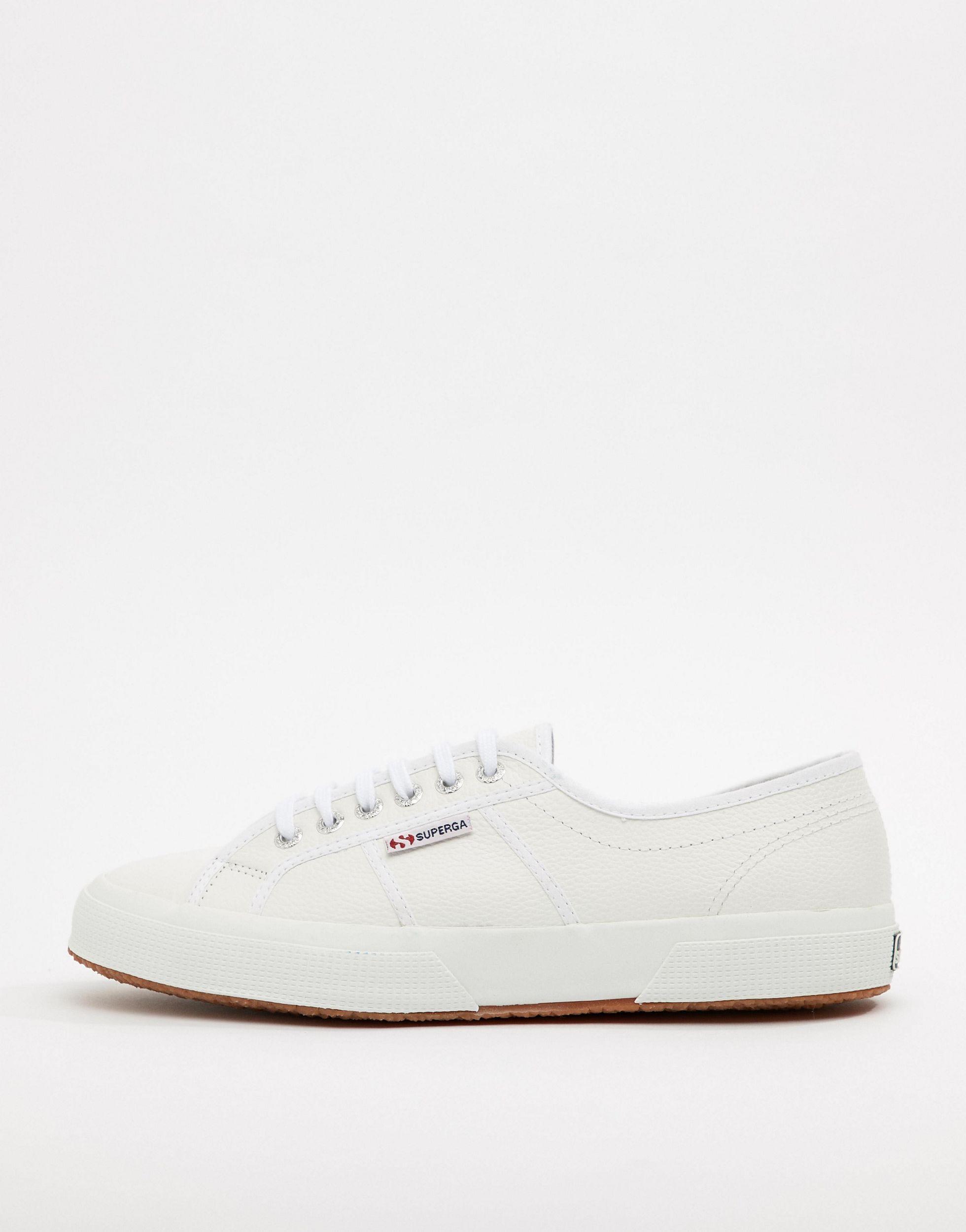 Superga Leer 2750 - Klassieke Leren Gympen in het Wit voor heren - Lyst