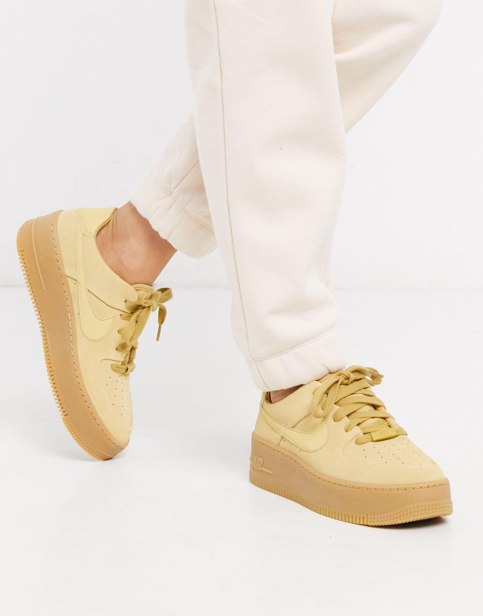 Nike Beige With Gum Sole Air Force 1 Sage Sneakers-cream in Natural | Lyst  UK