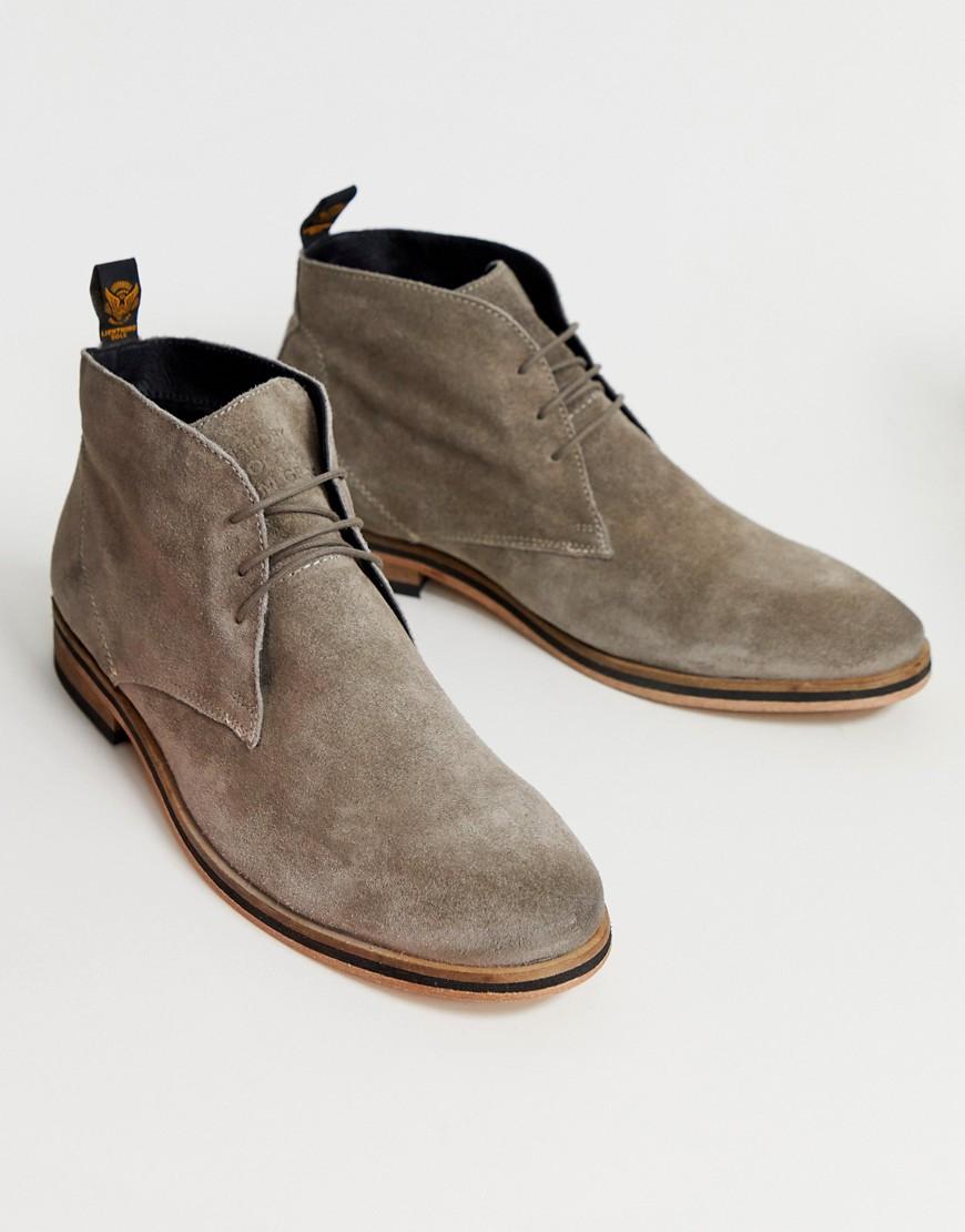 trenton sleek chukka boots