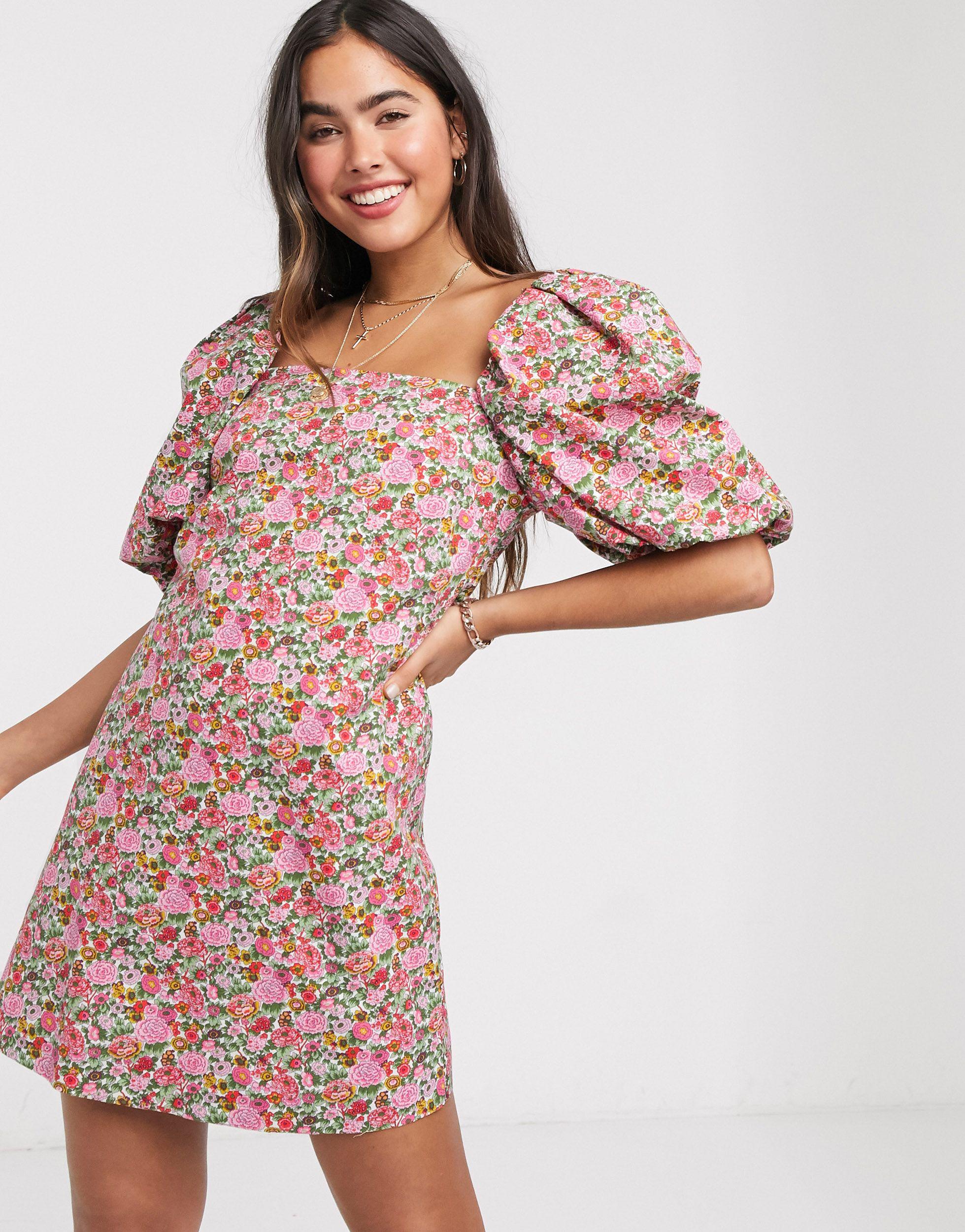 Robe courte à fleurs avec manches volumineuses - Rose Mango | Lyst