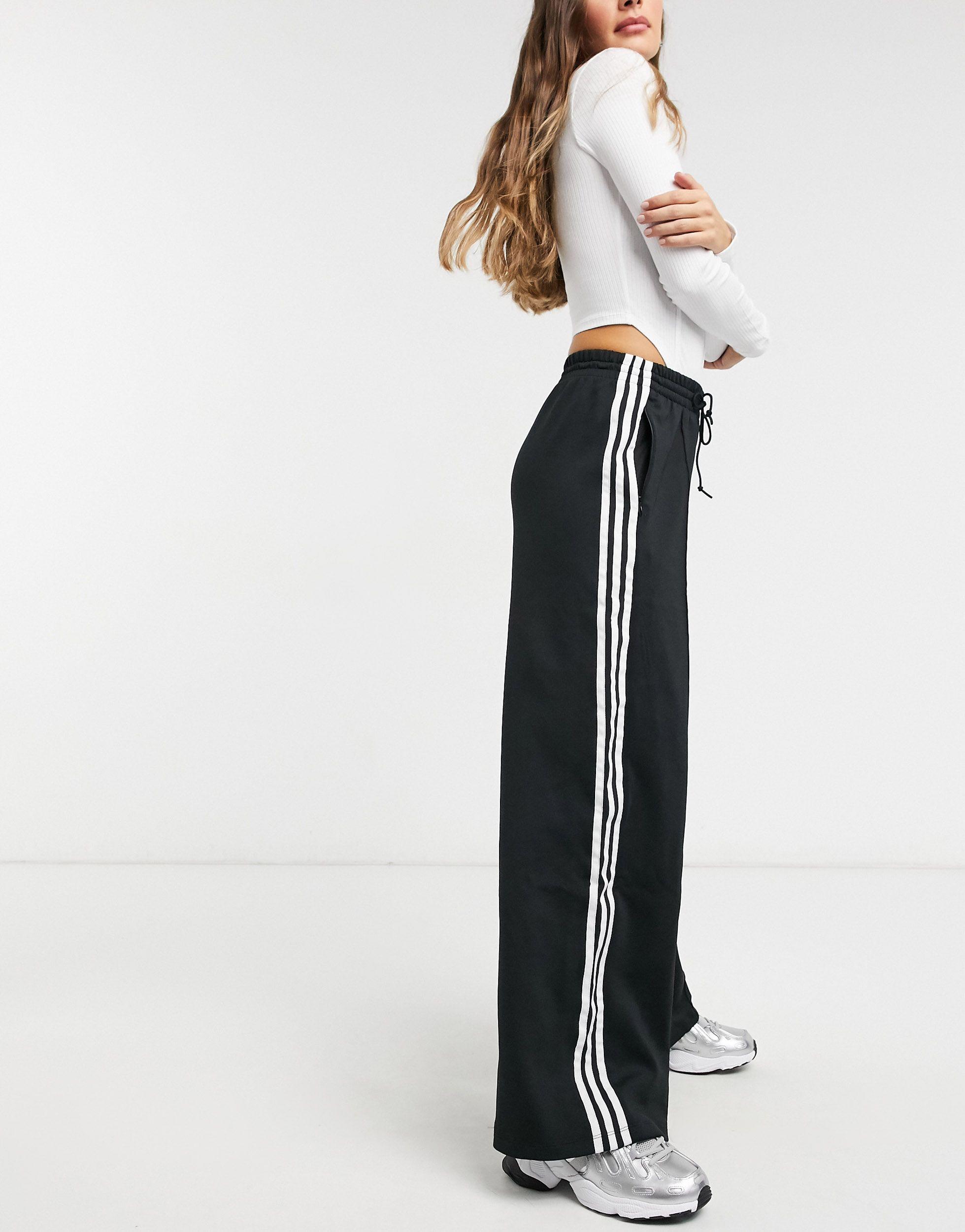 adicolor 3 stripe joggers