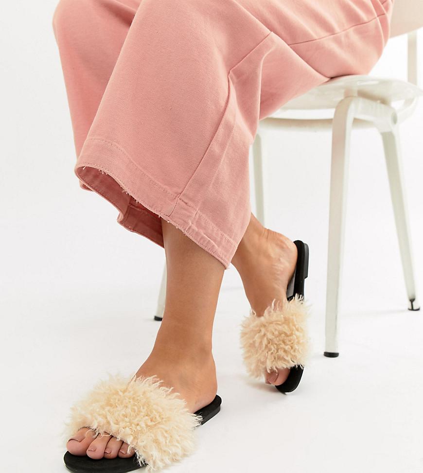 wide fit sliders fluffy