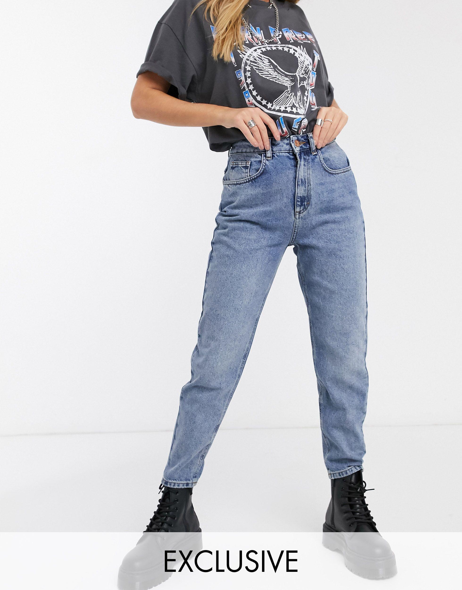 Smalle Jeans Met Smaltoelopende Pijpen 