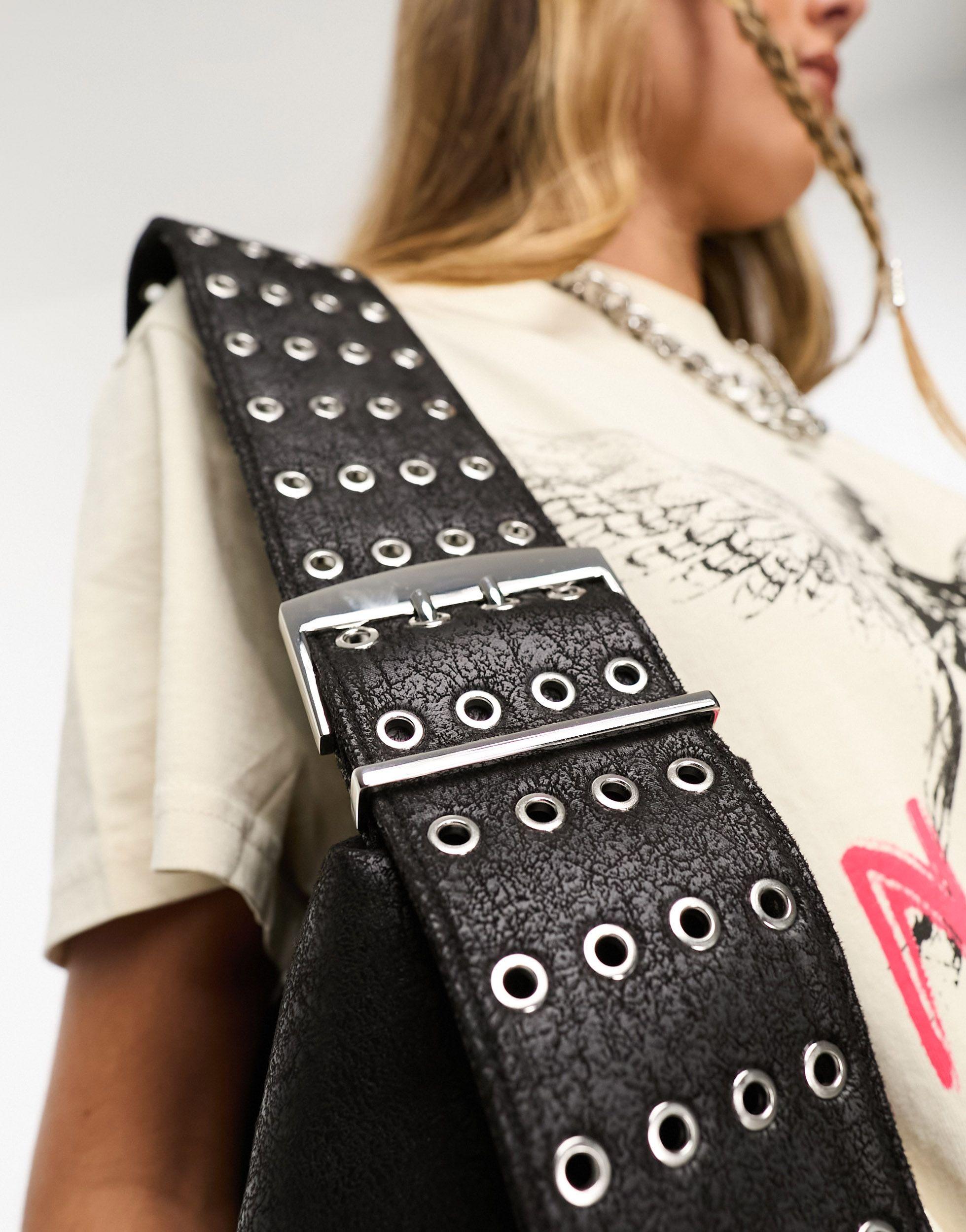 ★TOUT Y EST★ EYELET BELTSTRAP BAG BLACKWHITE LCDSAABG22020 BAGS – TOUT Y EST JP