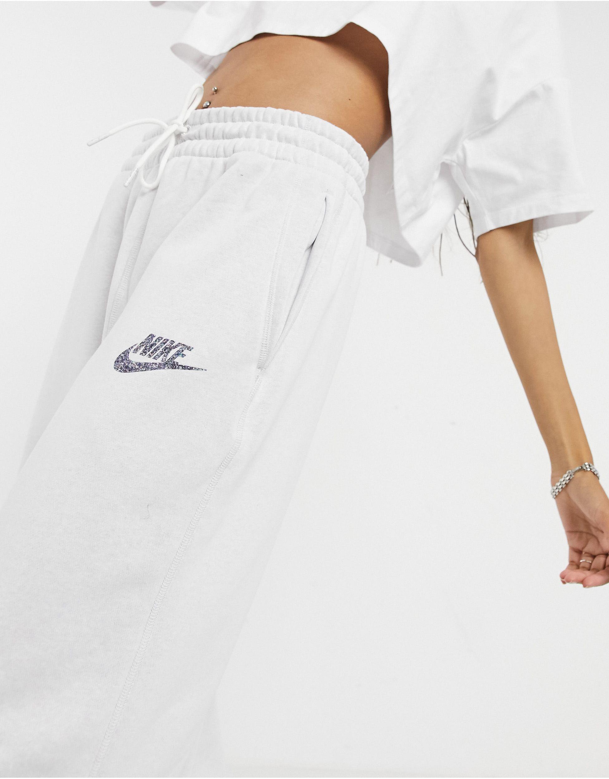 nike womens sweatpants wide leg
