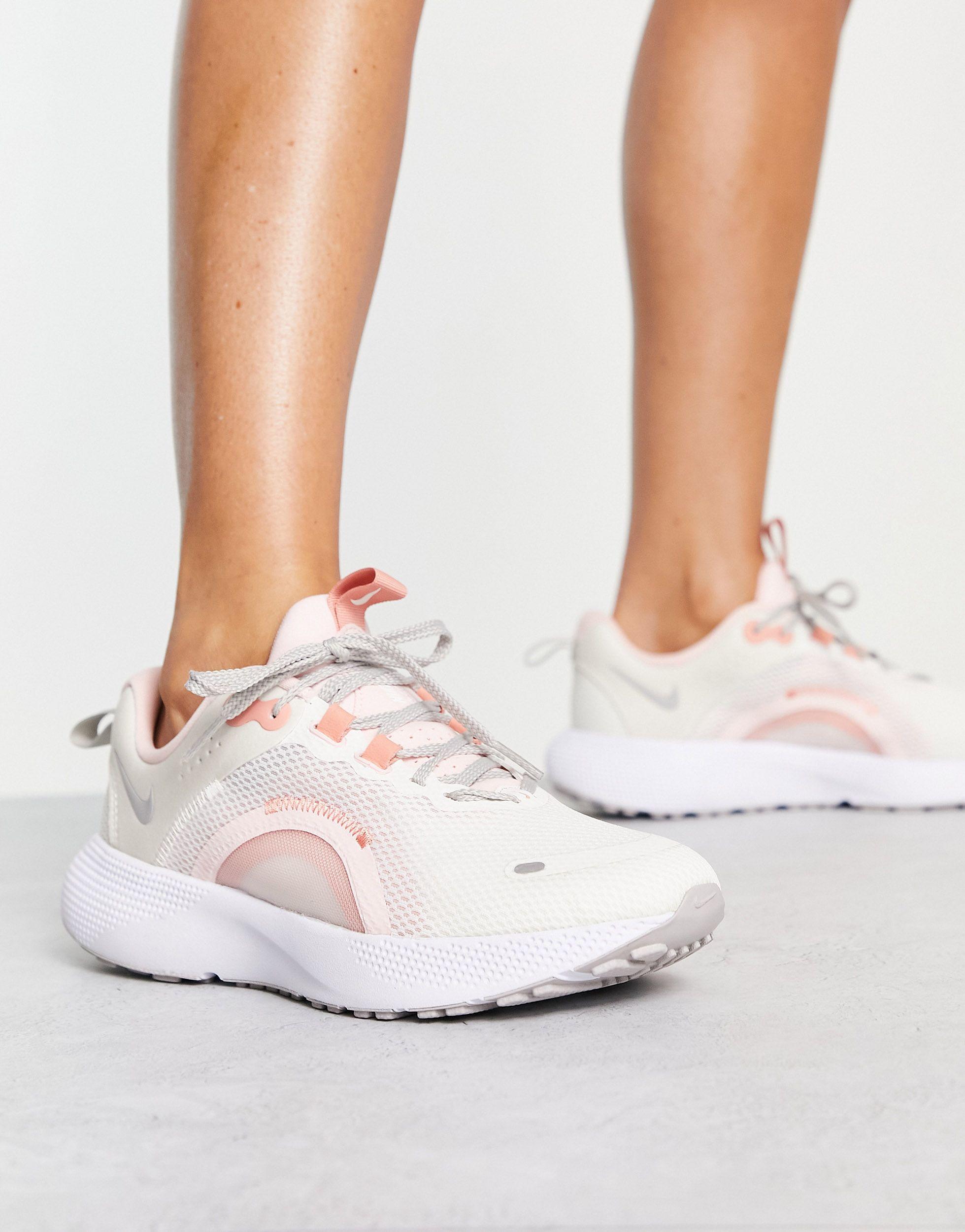 Nike React Escape Run 2 Sneakers in White | Lyst