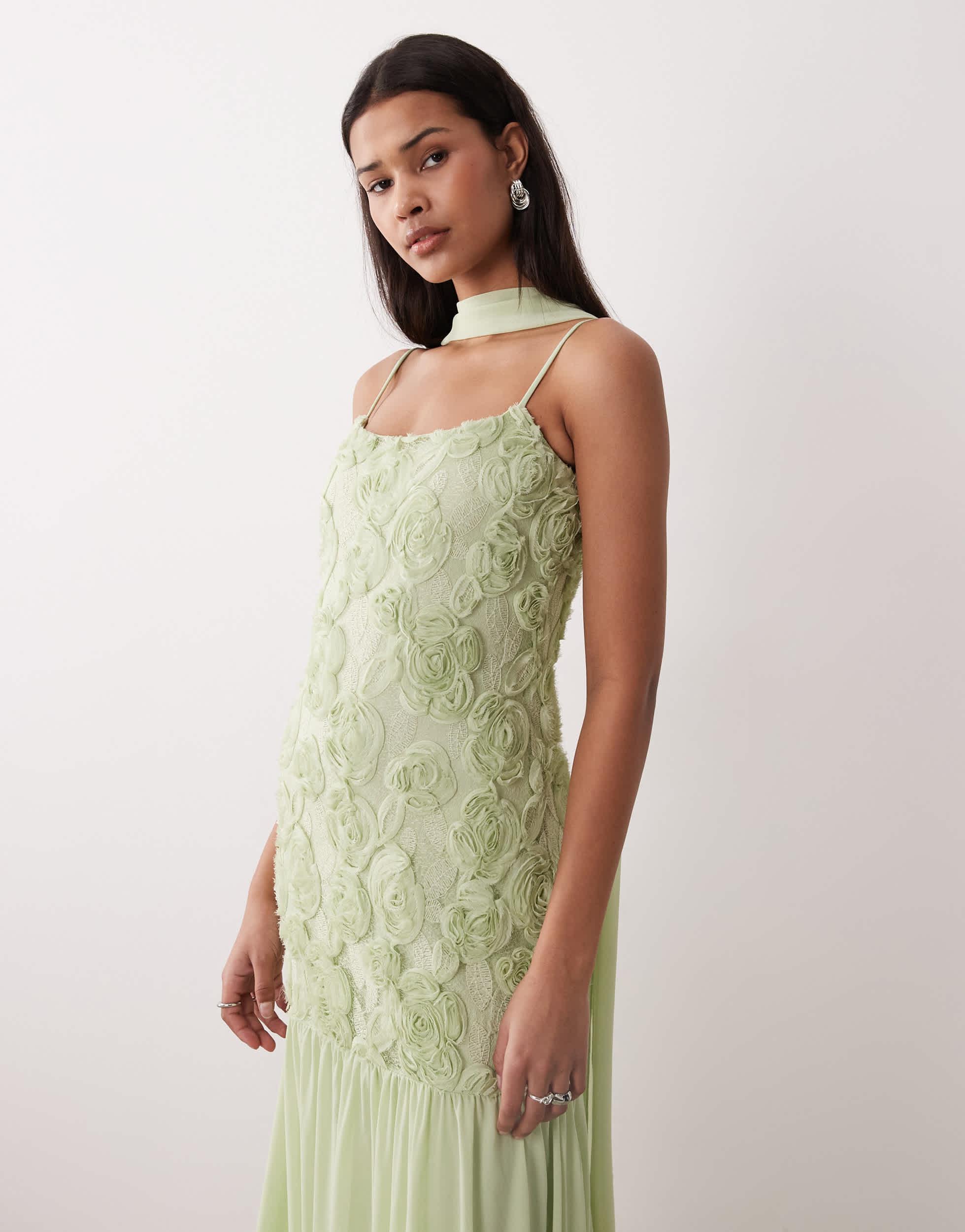 gina tricot green dress Gina Tricot EMBROIDERY MAXI DRESS - Occasion wear - green