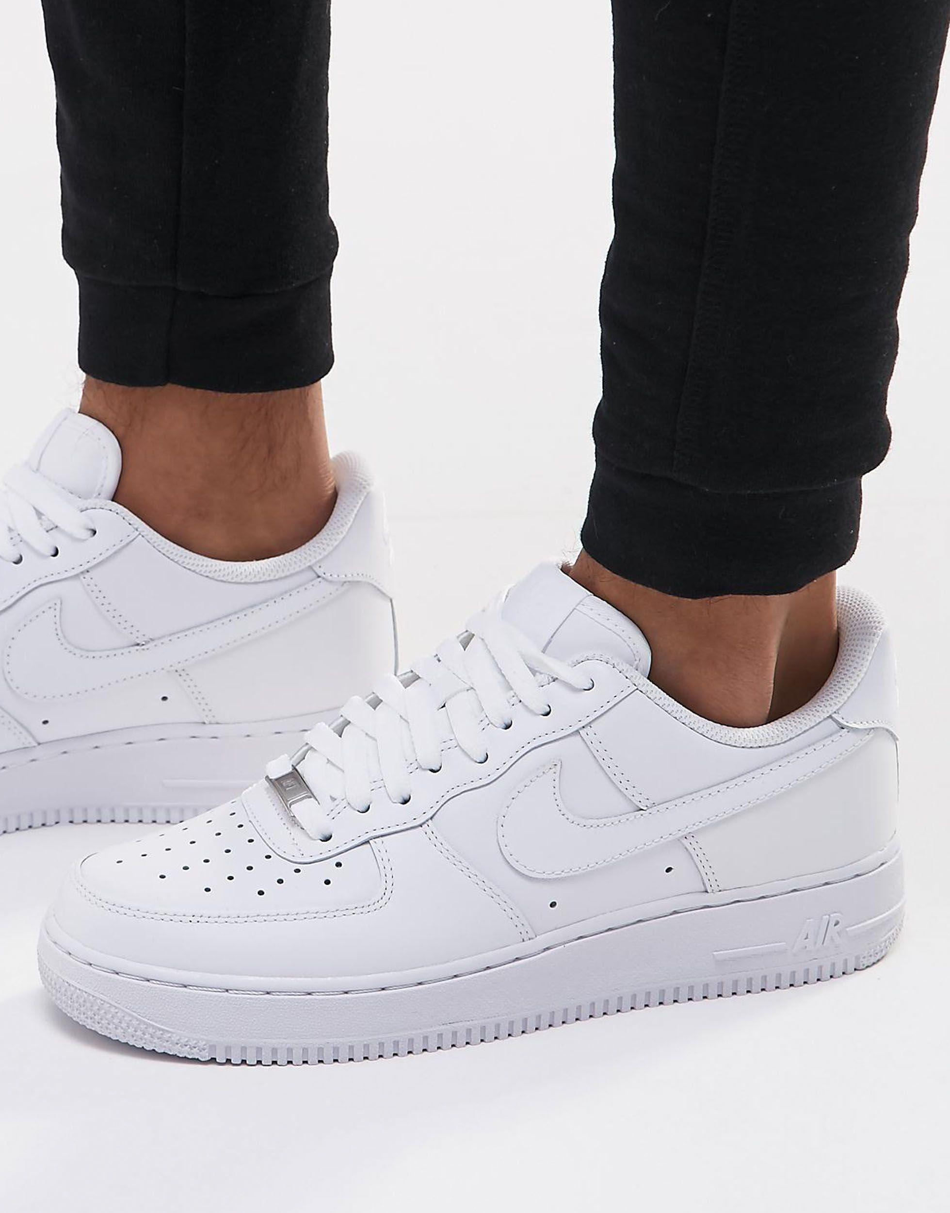 Air Force 1 '07, Baskets Homme Cuir Nike en coloris Noir - 86 % de ... Air Force 1 '07, Baskets Homme Cuir Nike en coloris Noir - 86 % de ...