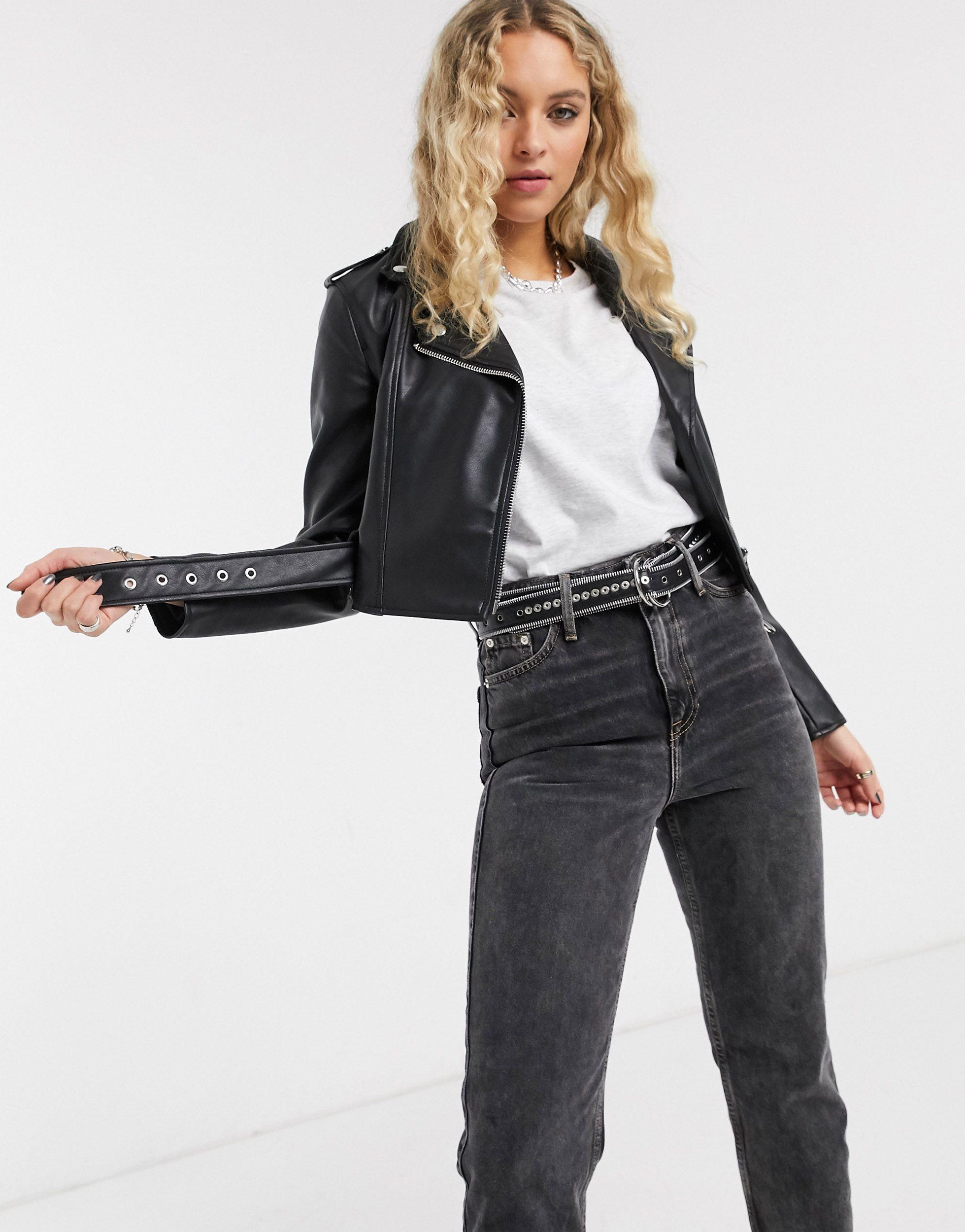 Bershka Cropped Faux Leather Biker Jacket in Black | Lyst UK