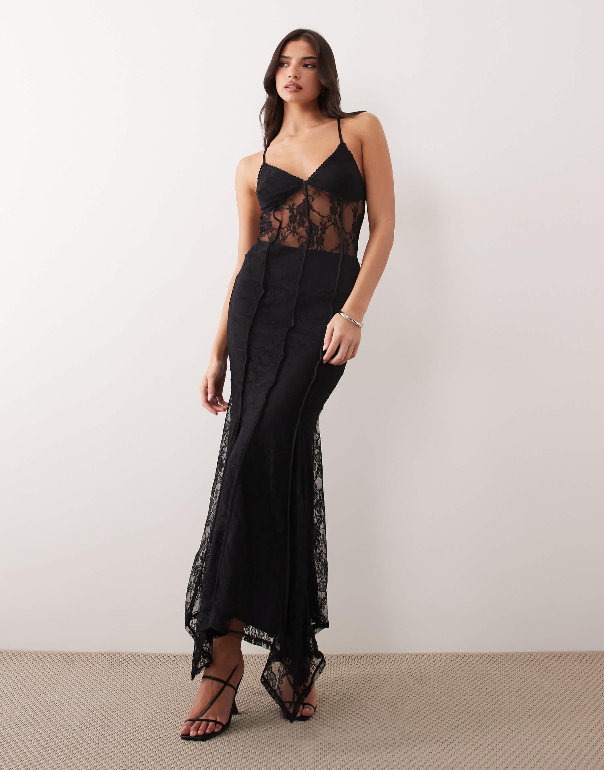 Robe longue dentelle noire manches longues Subblime