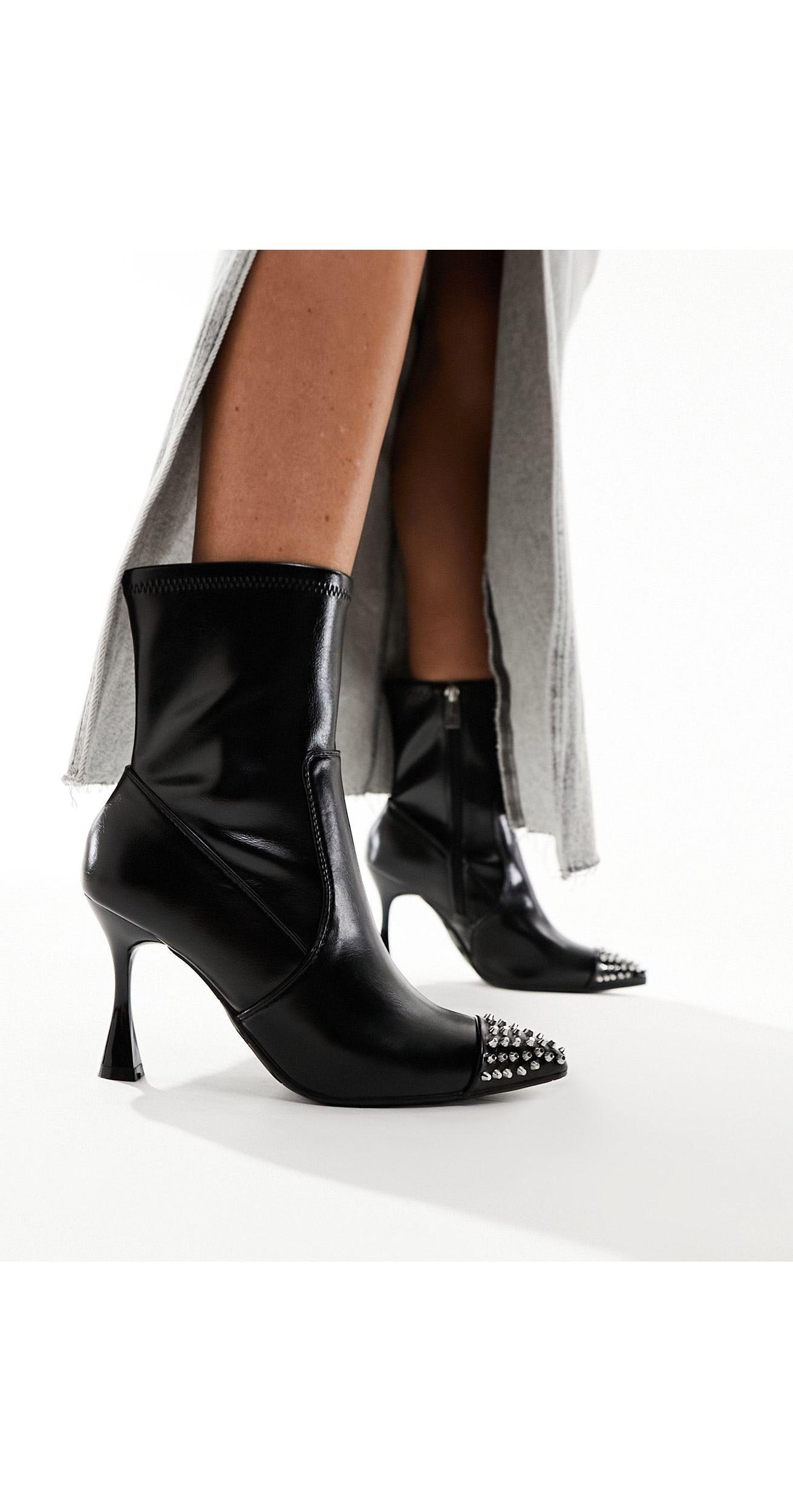 Isla pointy clearance toe bootie