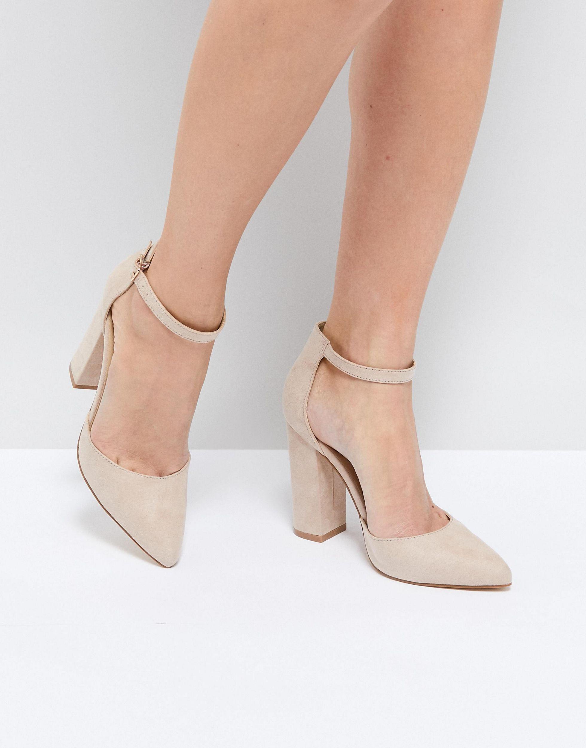 Truffle Collection Pointed Block Heels in Natural | Lyst