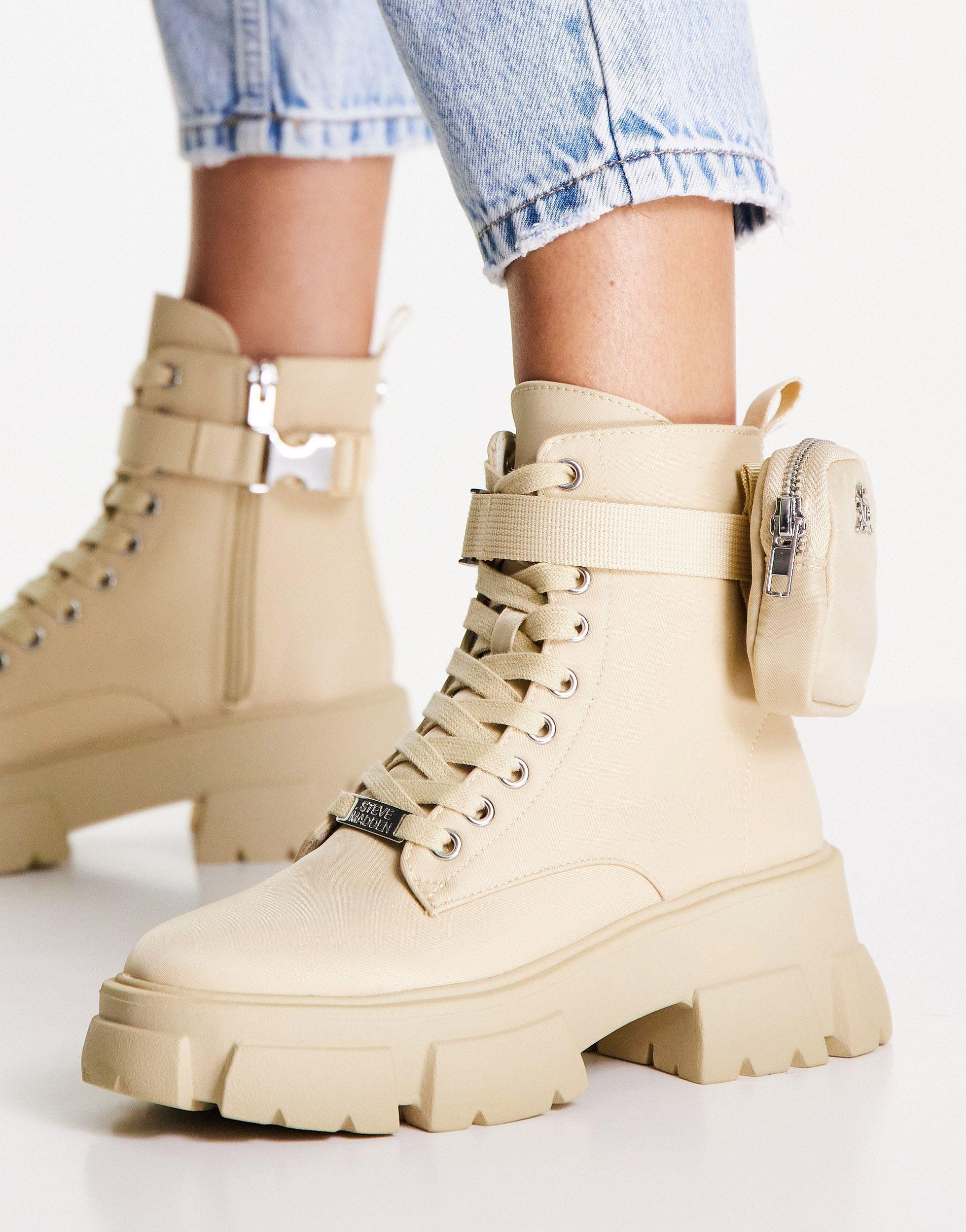 stivali con borsello