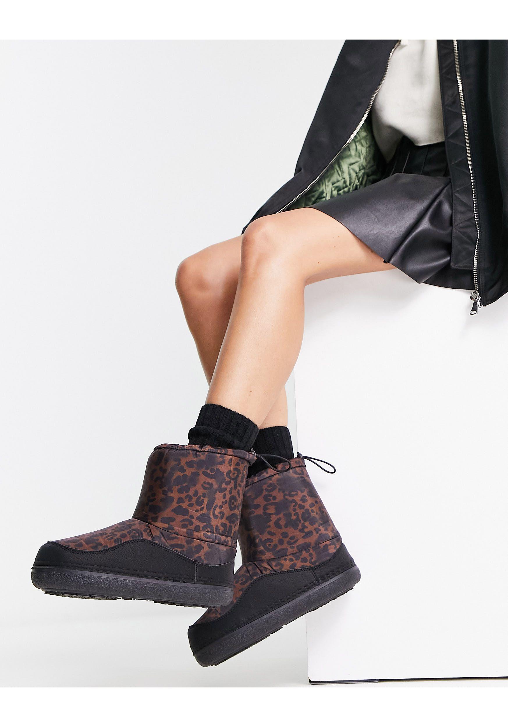 Truffle Collection Padded Short Snow Boots in Black | Lyst