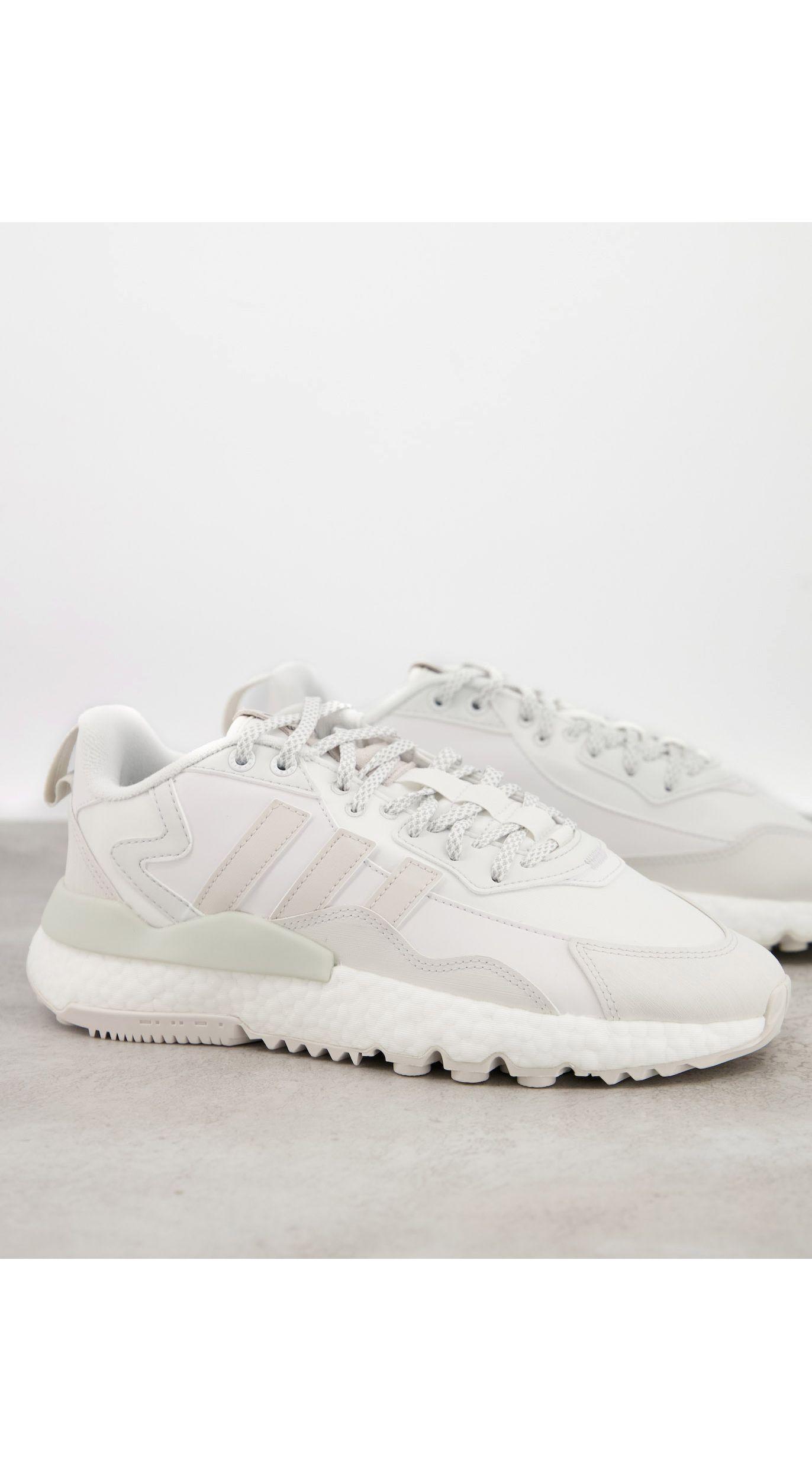 adidas Originals Nite jogger Winter Sneakers in White for Men | Lyst UK