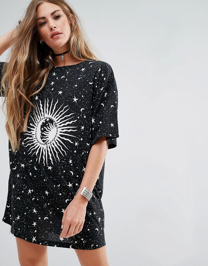 star and moon t shirt dress