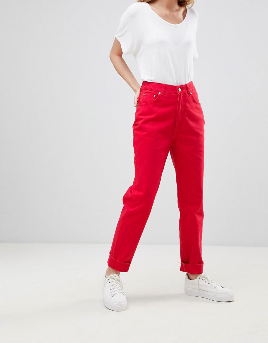red mom jeans