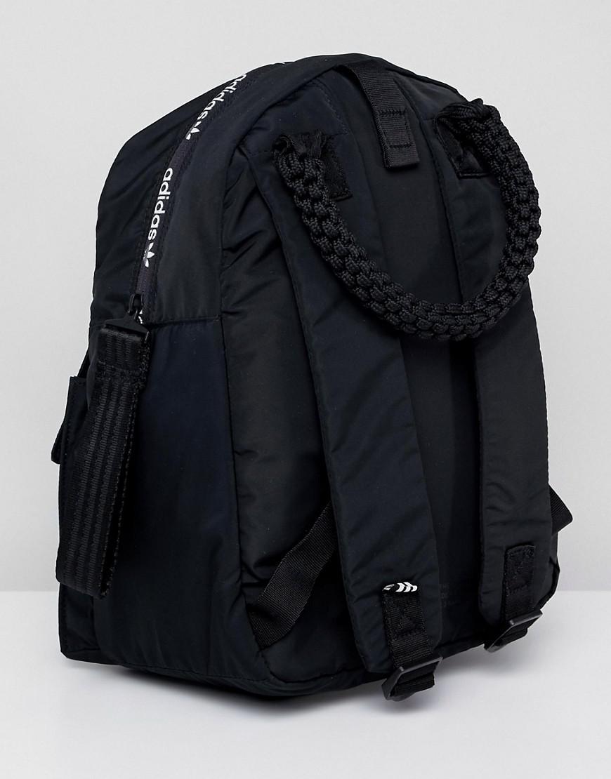 Premium Backpack With Bellowed Pockets 