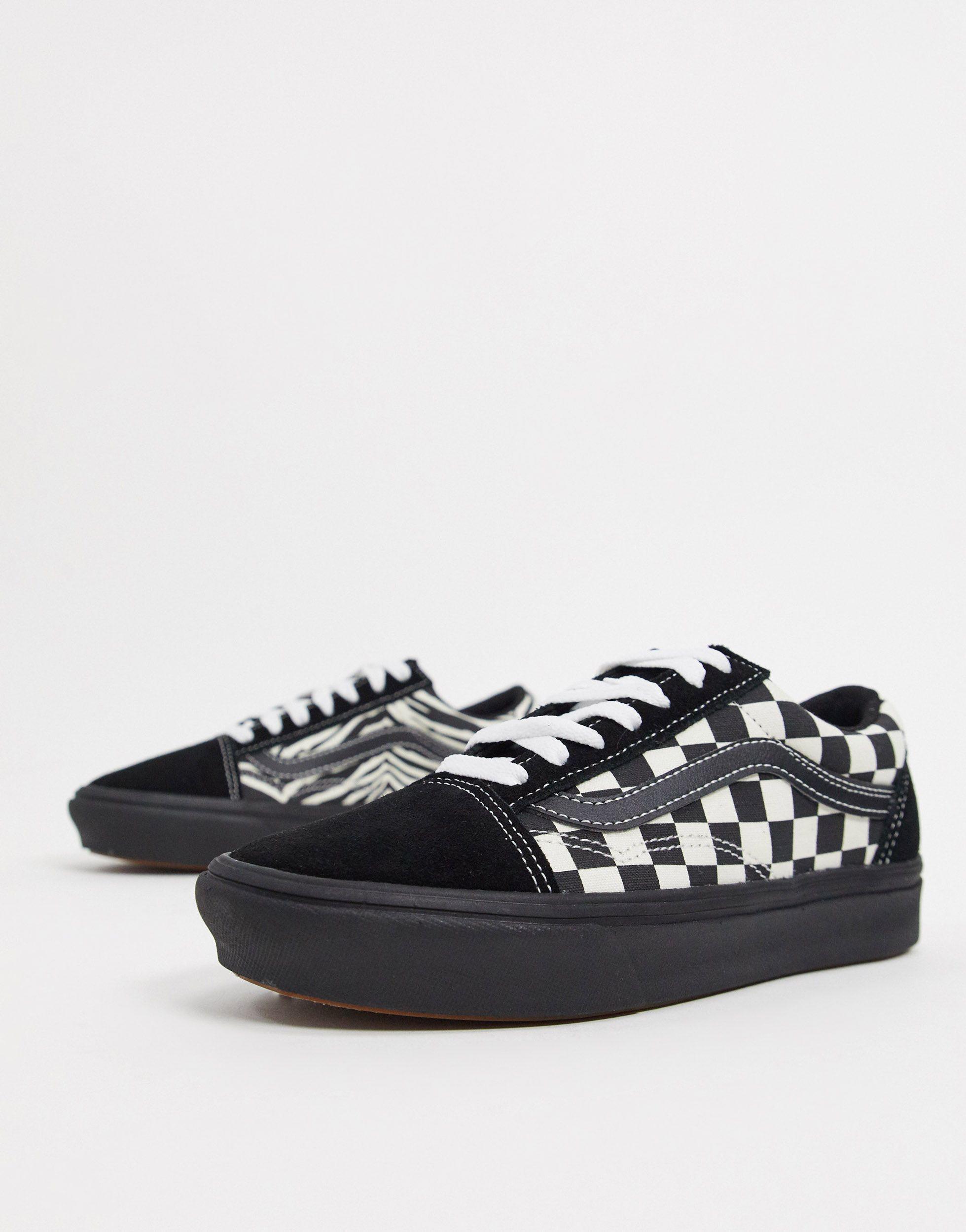 Vans Rubber Comfycush Old Skool - Sneakers Met Zebraprint En Plateauzool in  het Zwart - Lyst