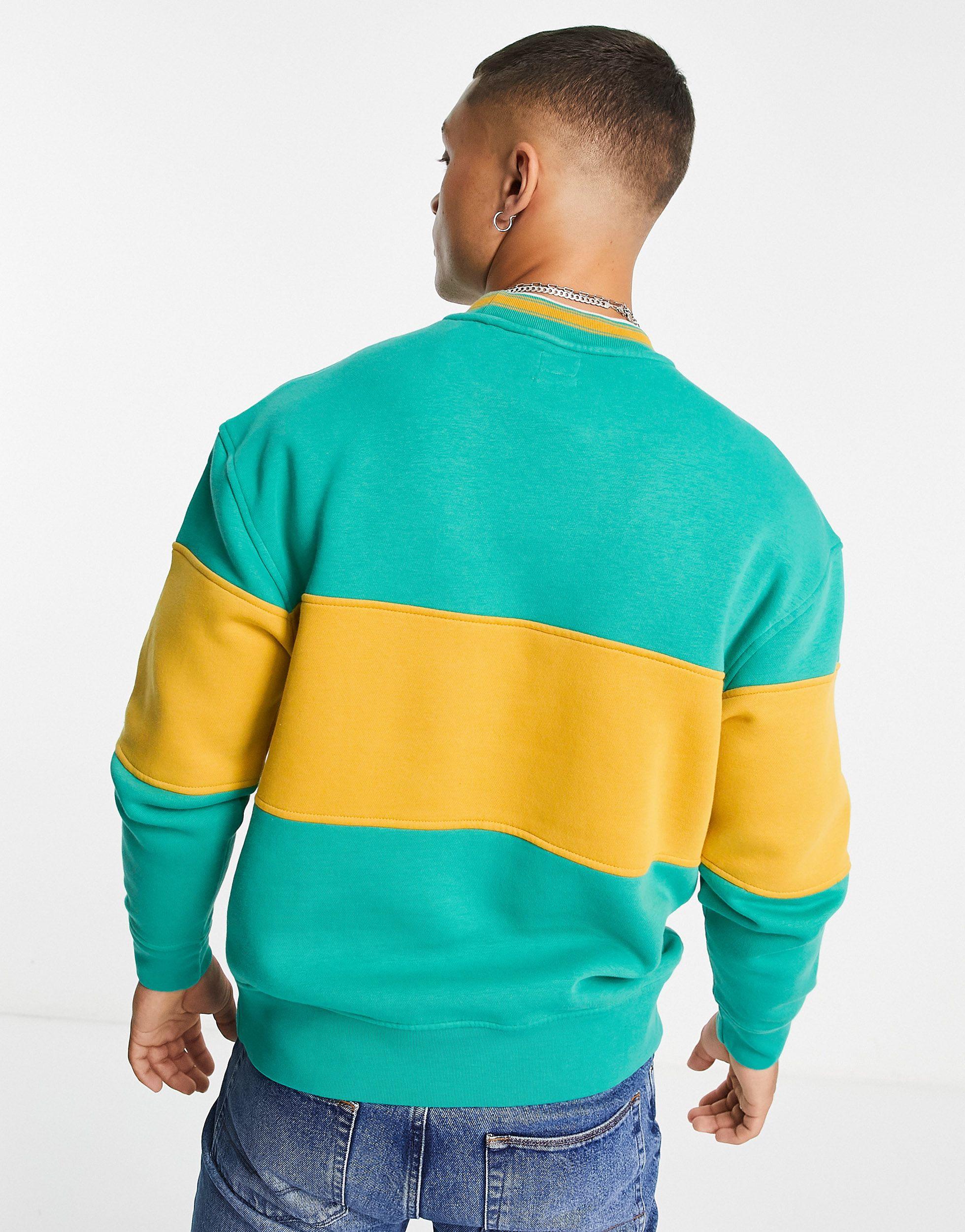 Levi's Logo Colour Block Chest Stripe Tipped Sweatshirt in Green for Men |  Lyst