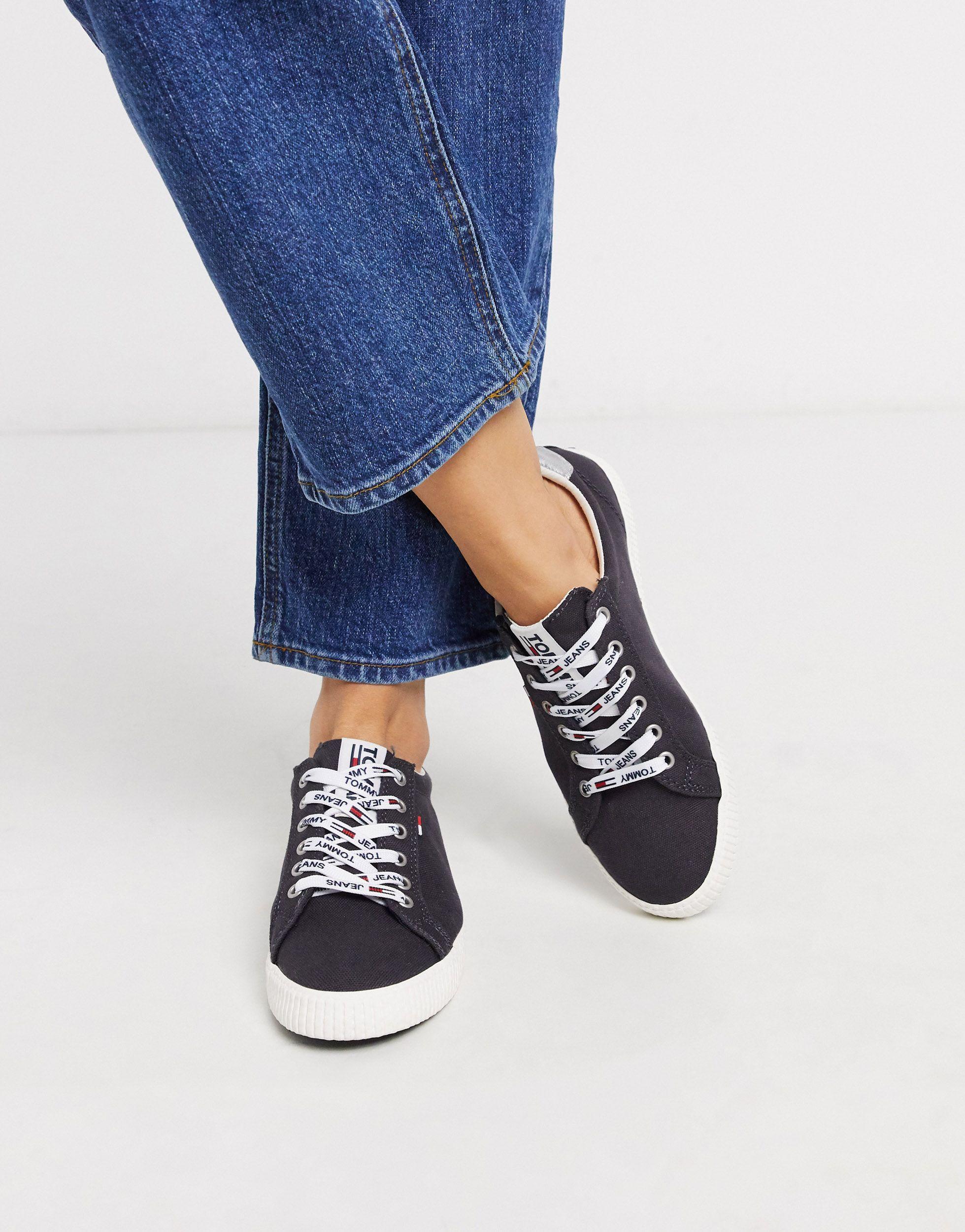 tommy jean sneakers