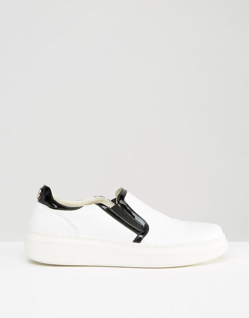 Tommy Hilfiger Leather Gigi Hadid Slip On Sneakers in White | Lyst
