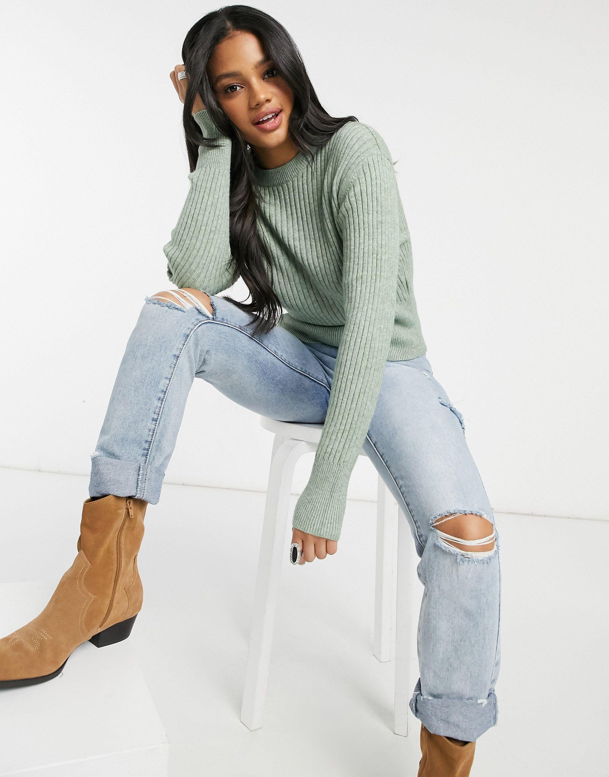 pull and bear green sweater